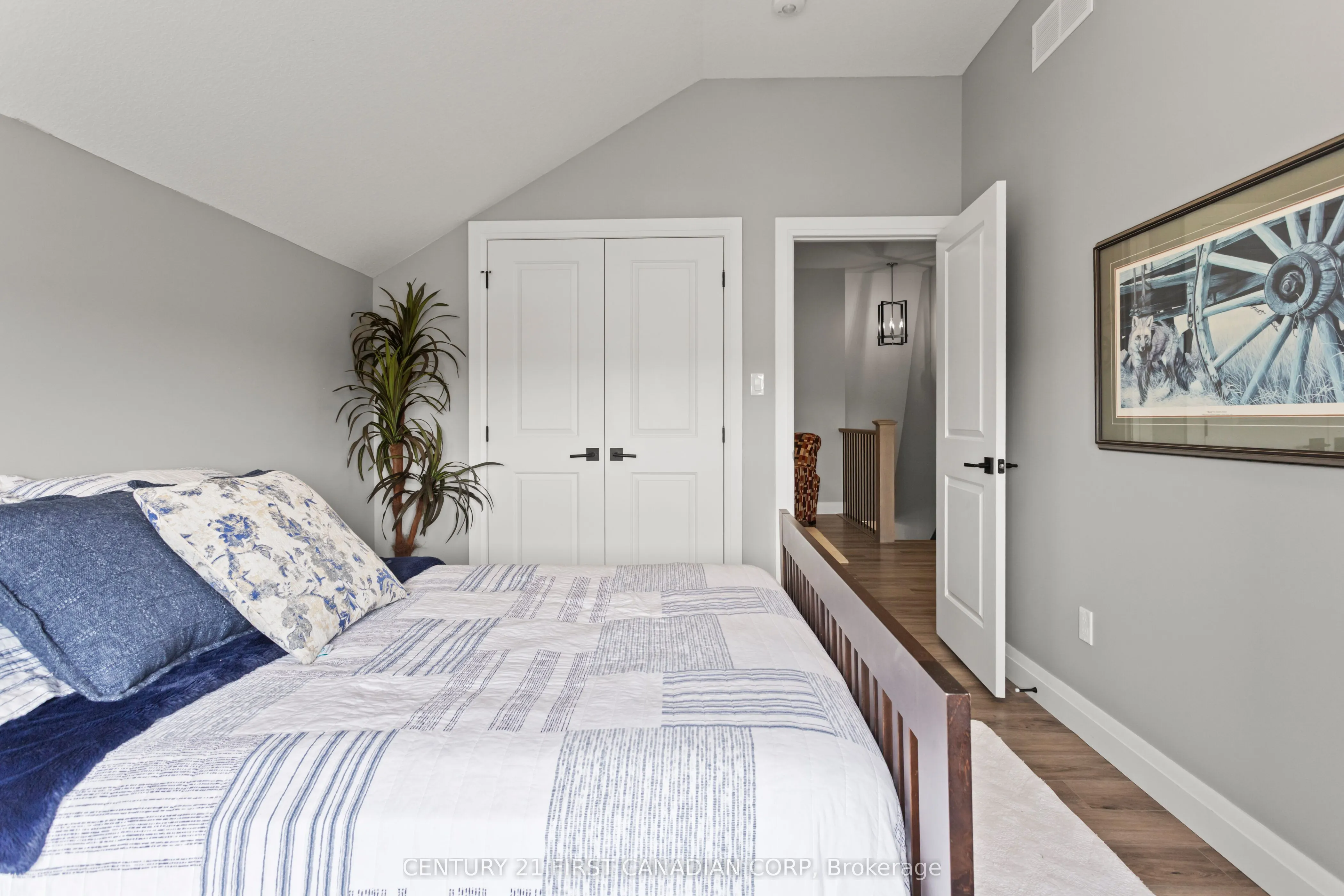 10038 Oxbow Drive, #3