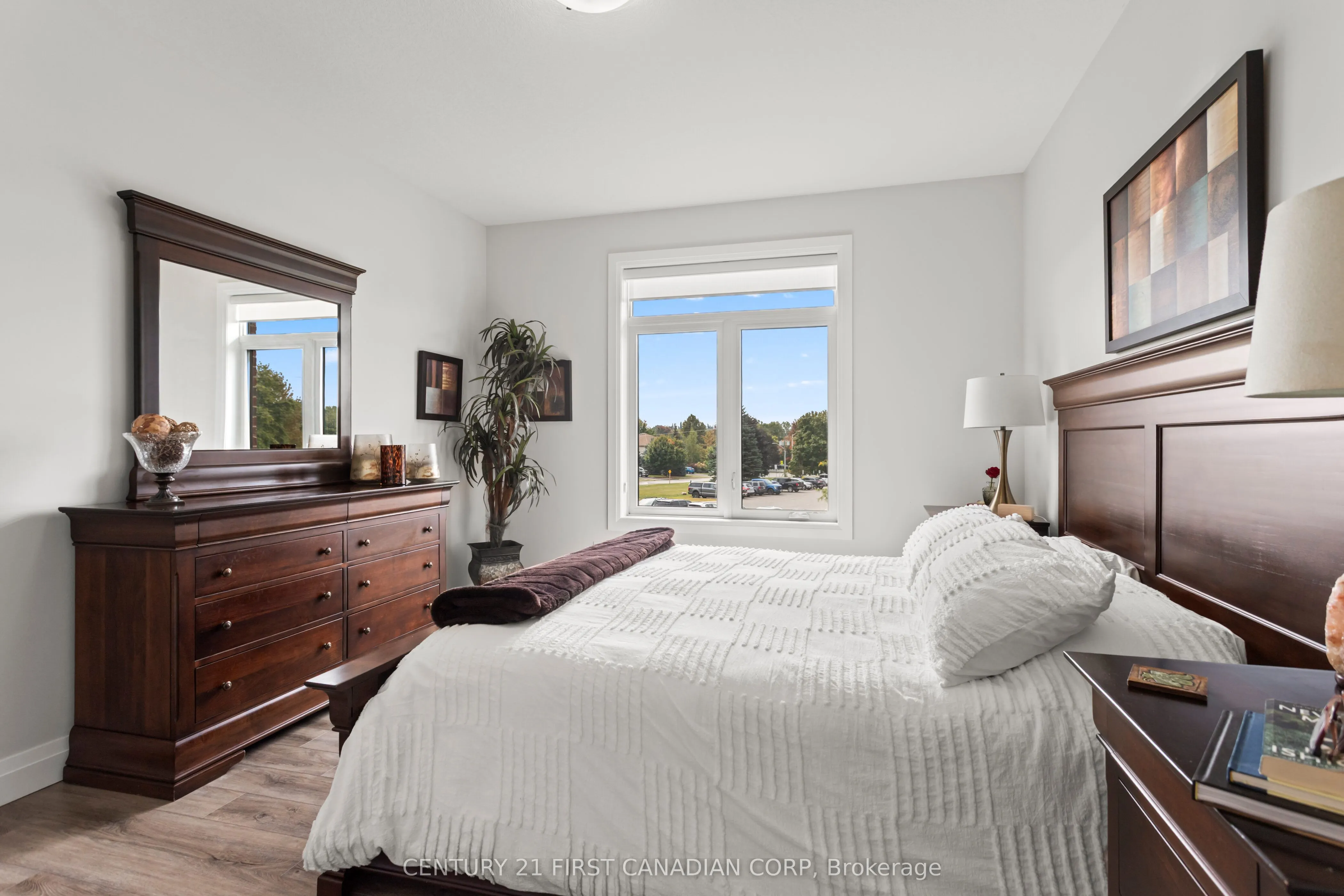 10038 Oxbow Drive, #3