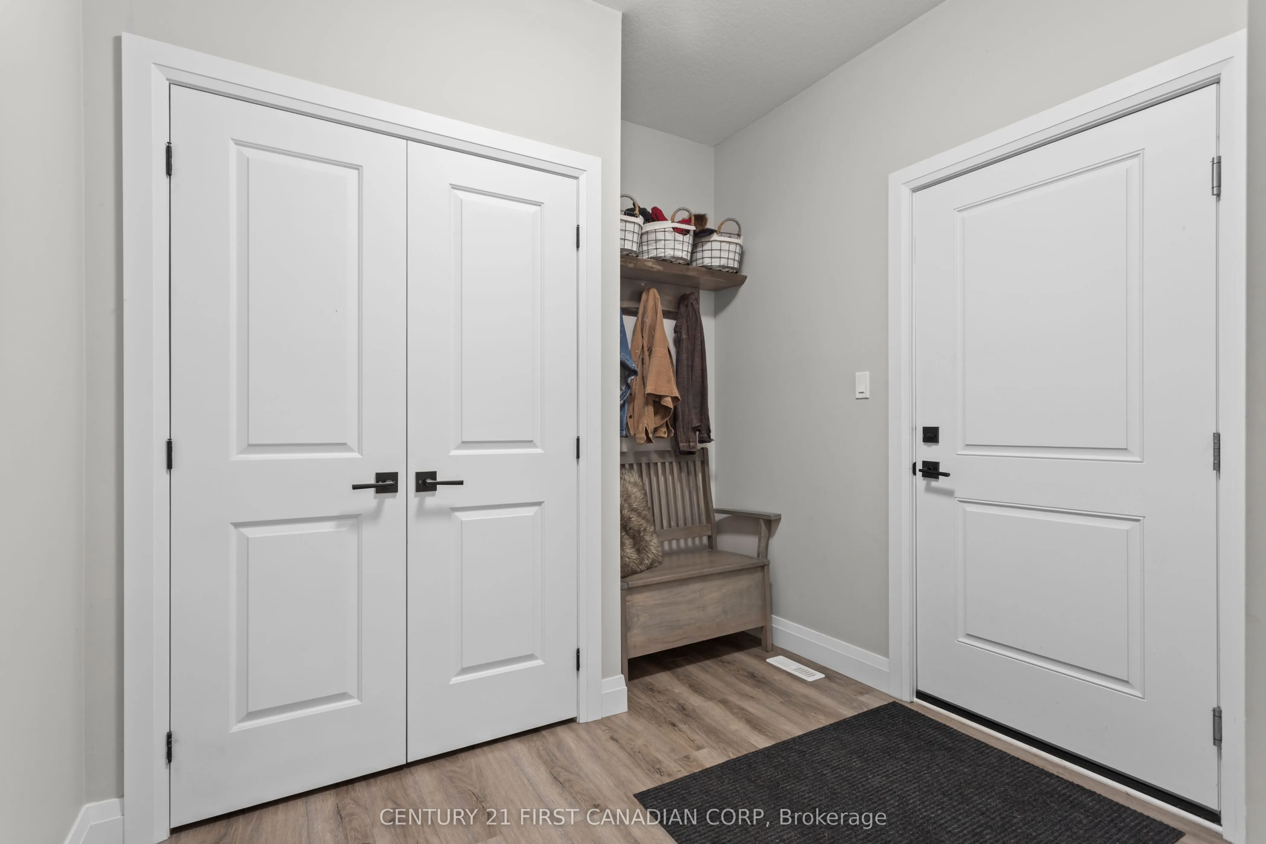 10038 Oxbow Drive, #3
