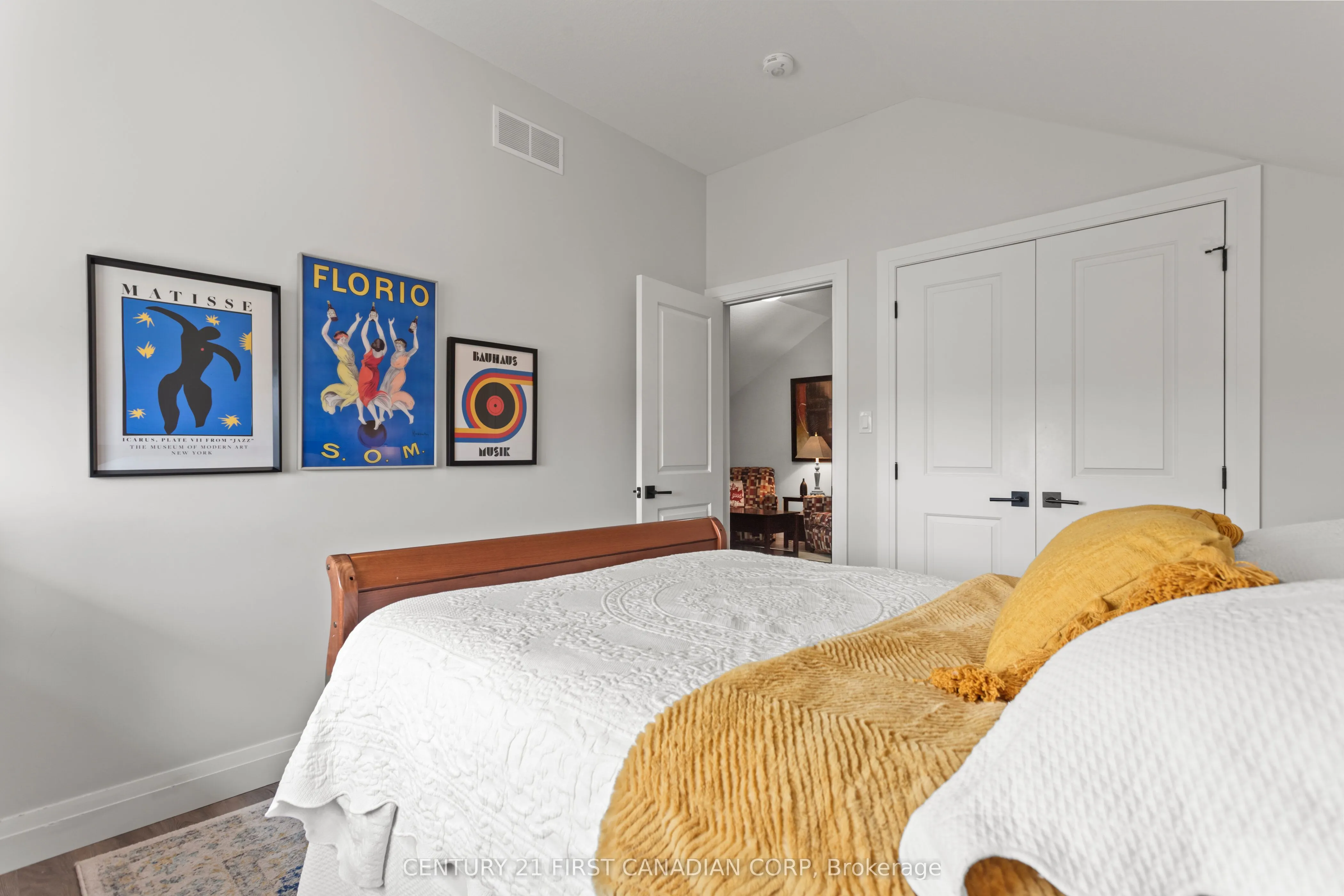 10038 Oxbow Drive, #3