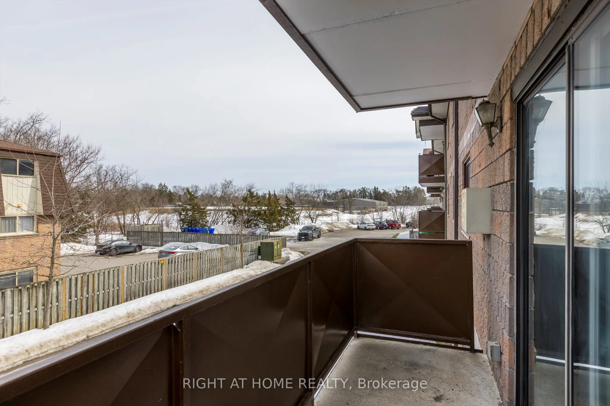 795 Sherbrooke Street, #208