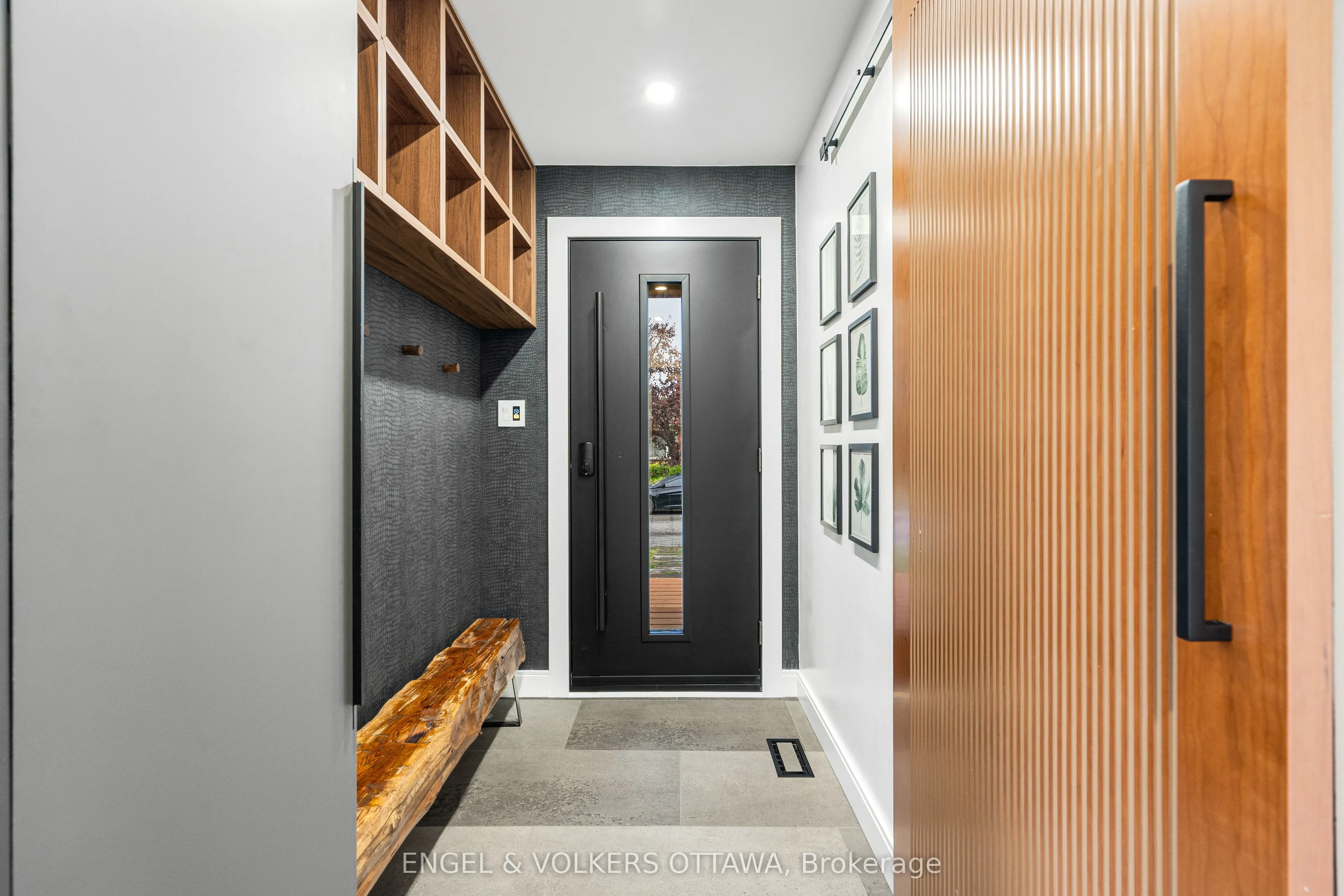 2 Davies Court