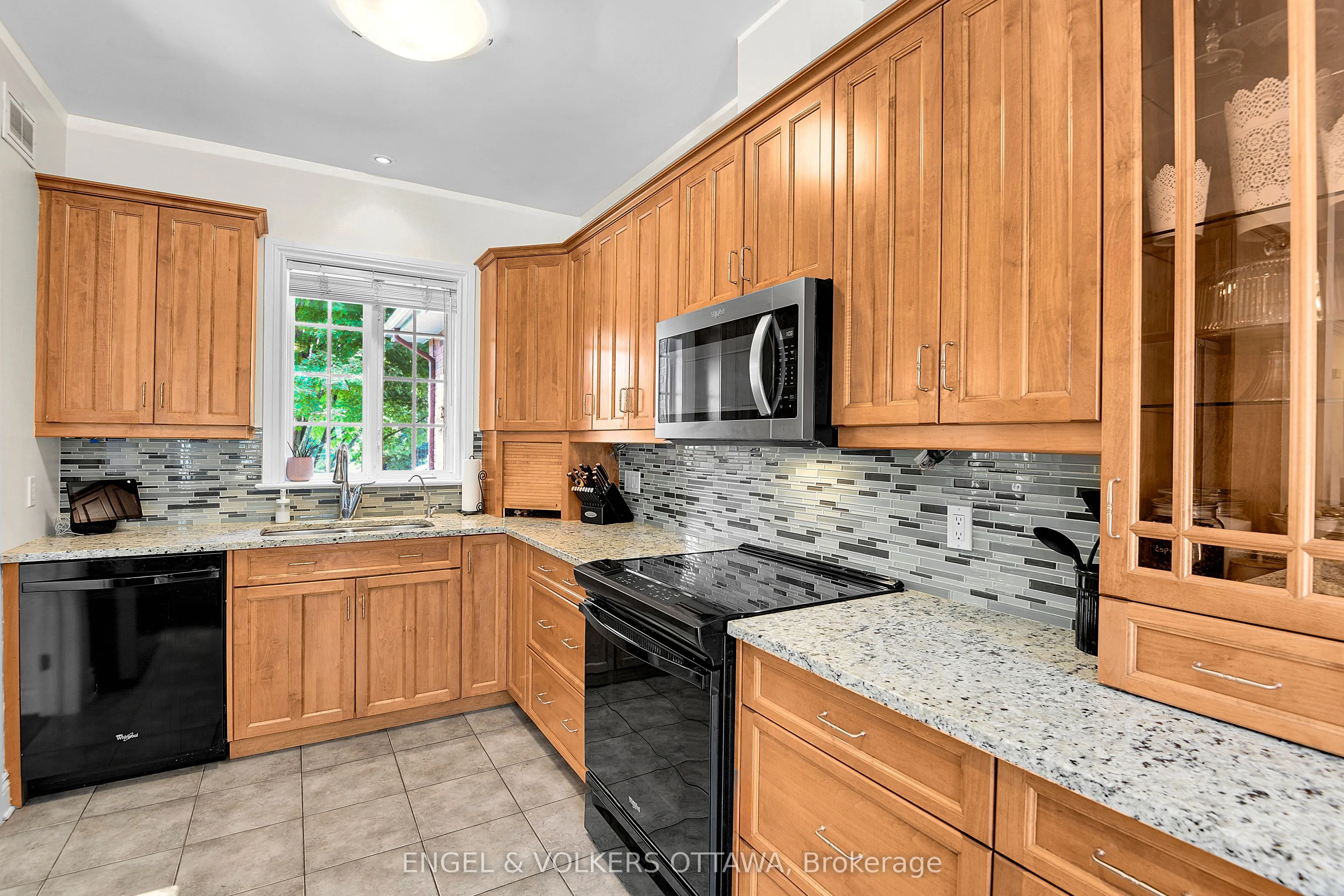 1491 Stableview Way