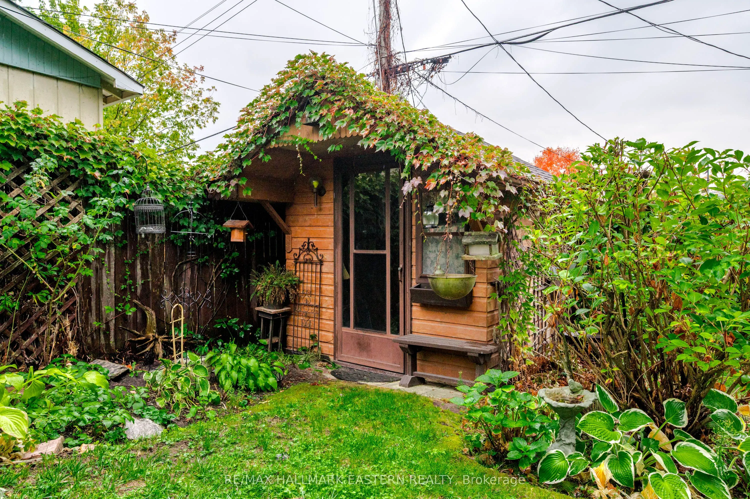 385 Bellevue Street