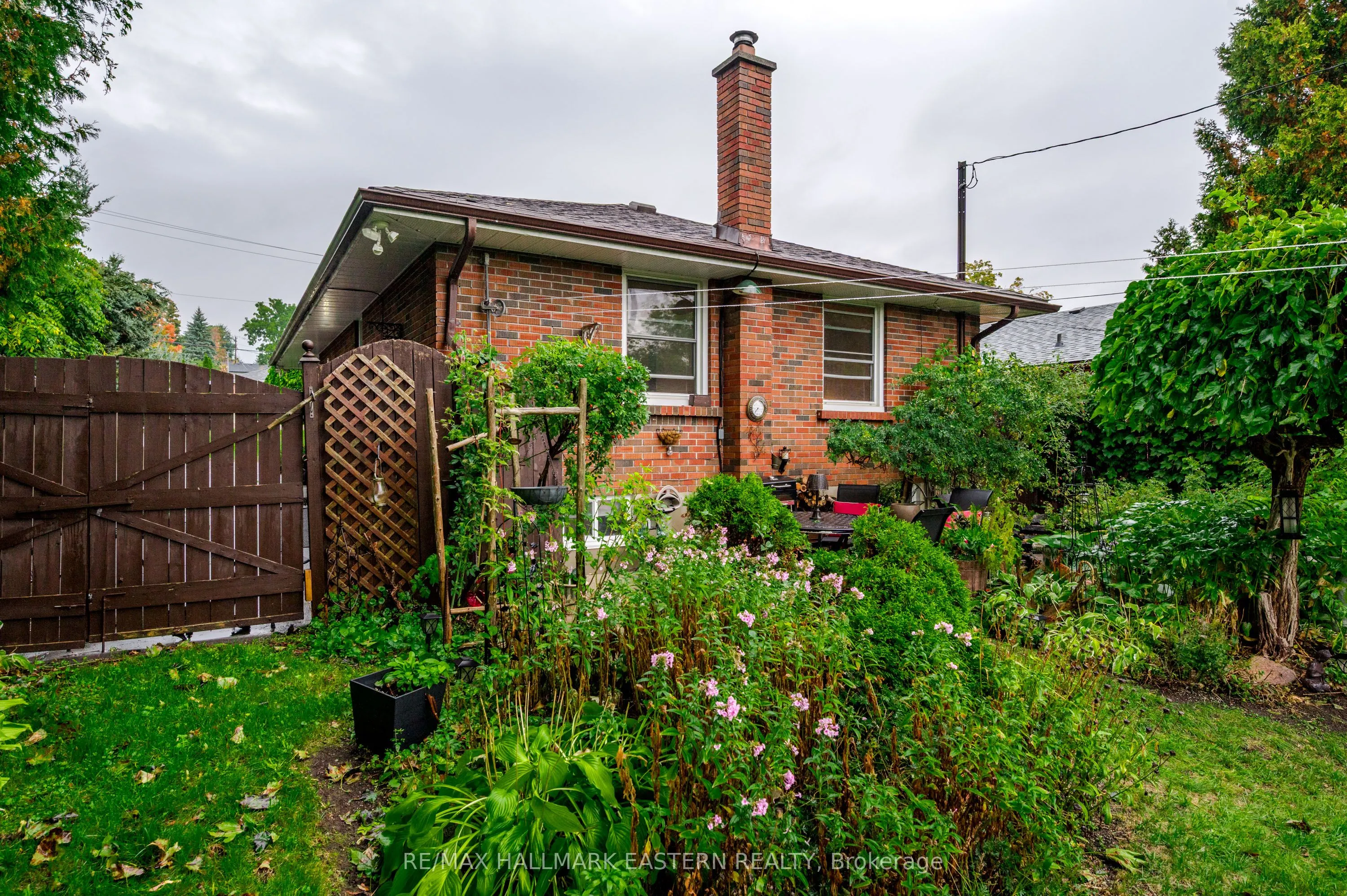 385 Bellevue Street