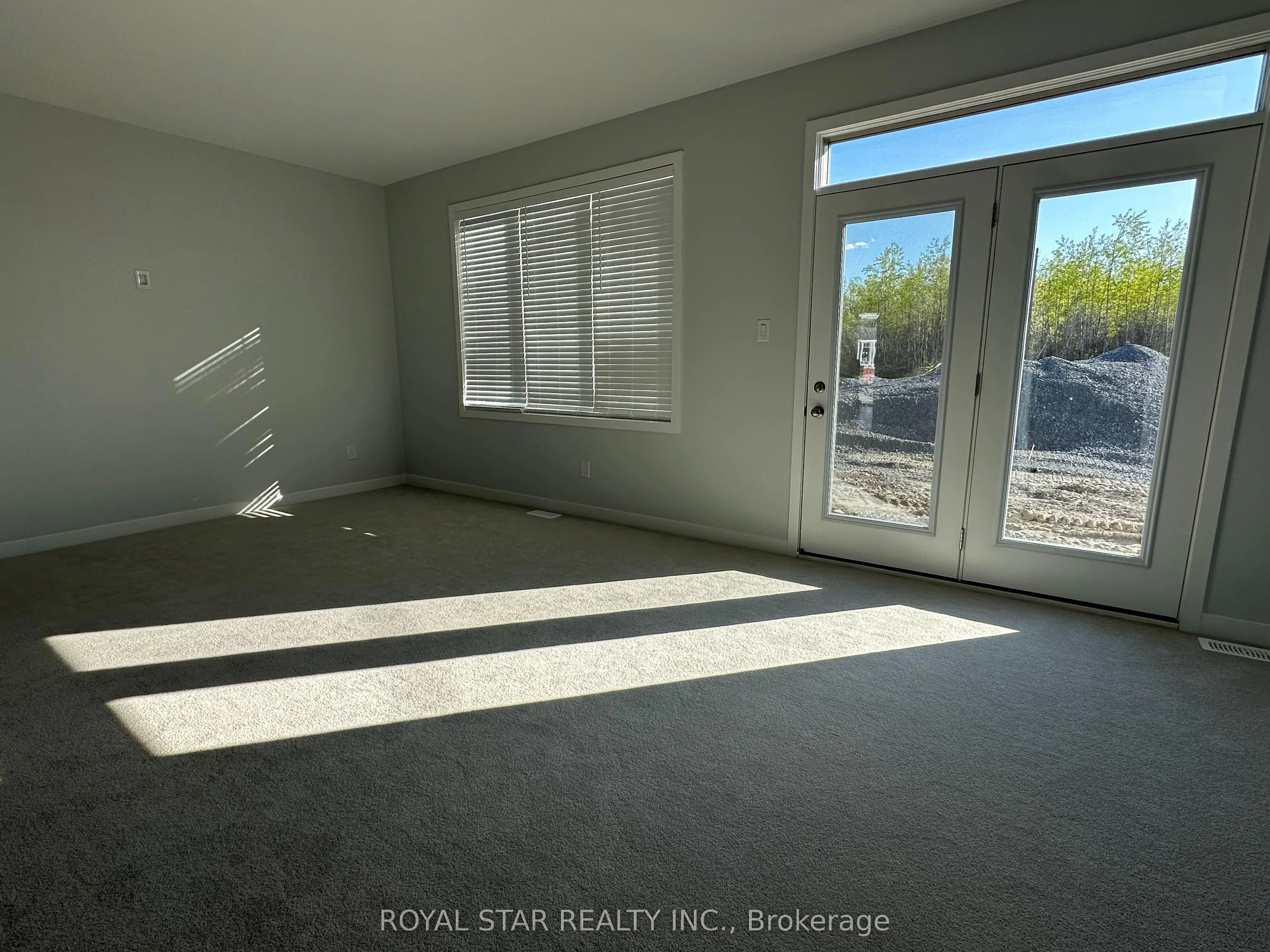 238 Billrian Crescent