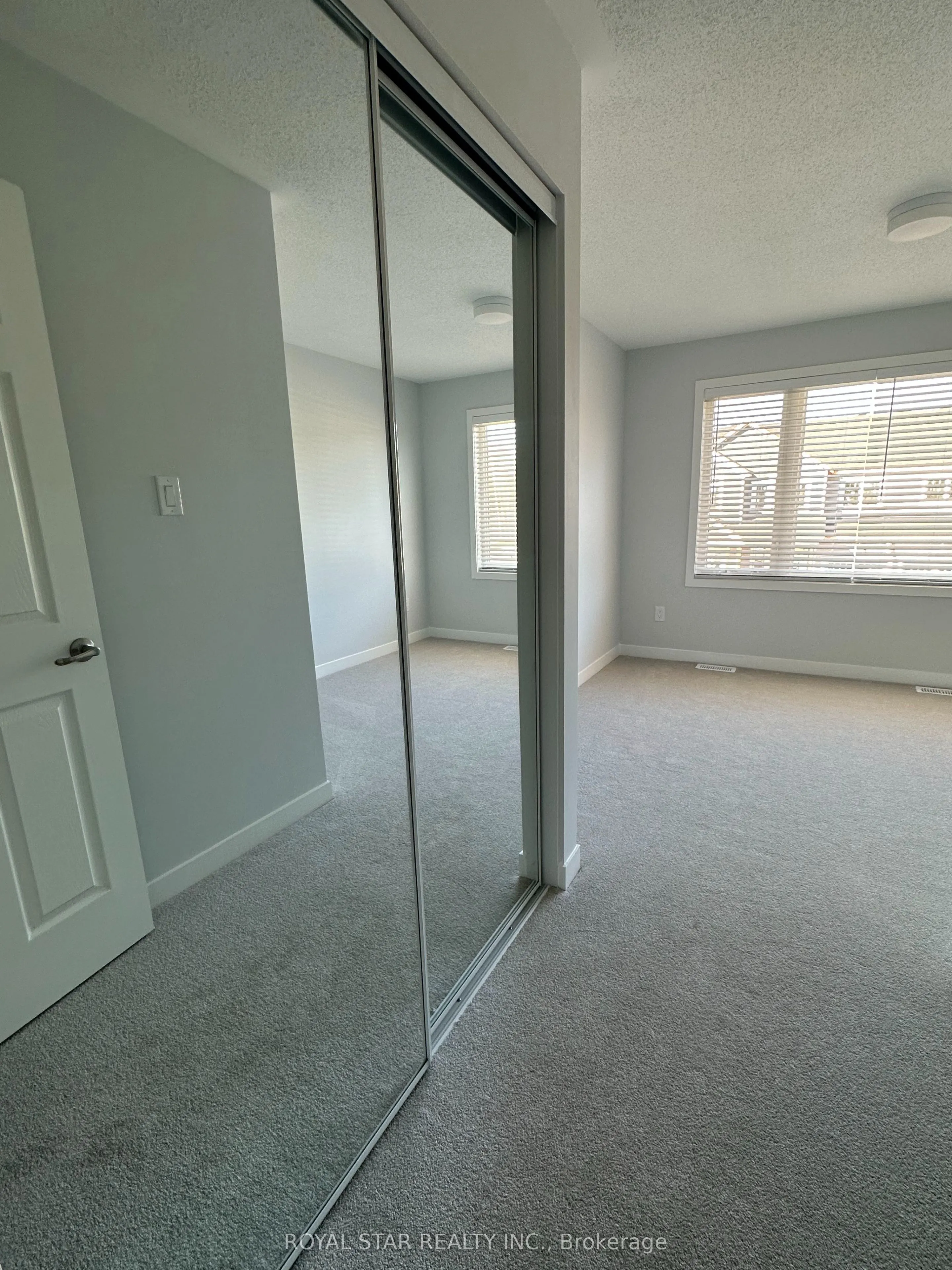 238 Billrian Crescent