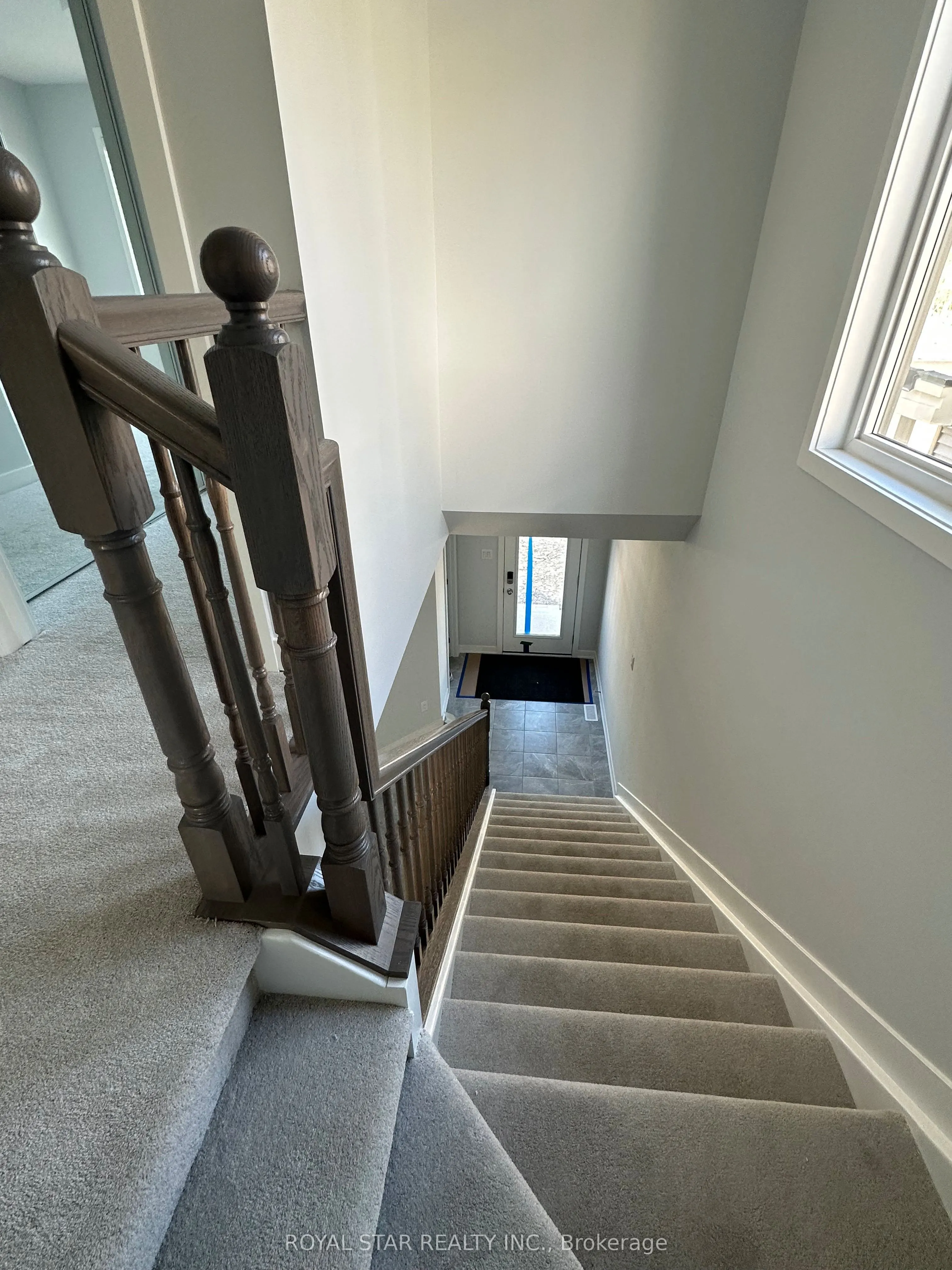 238 Billrian Crescent