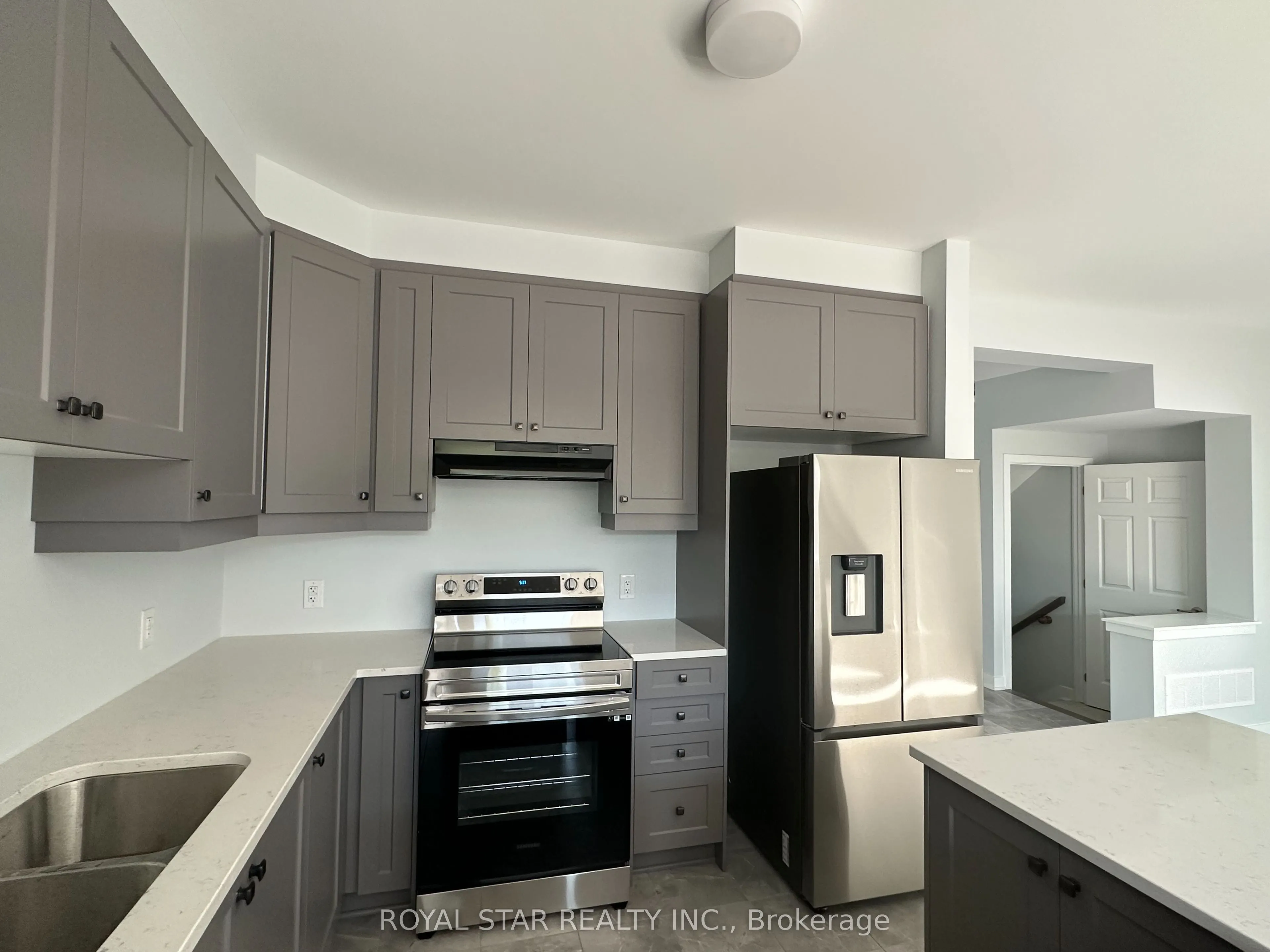 238 Billrian Crescent