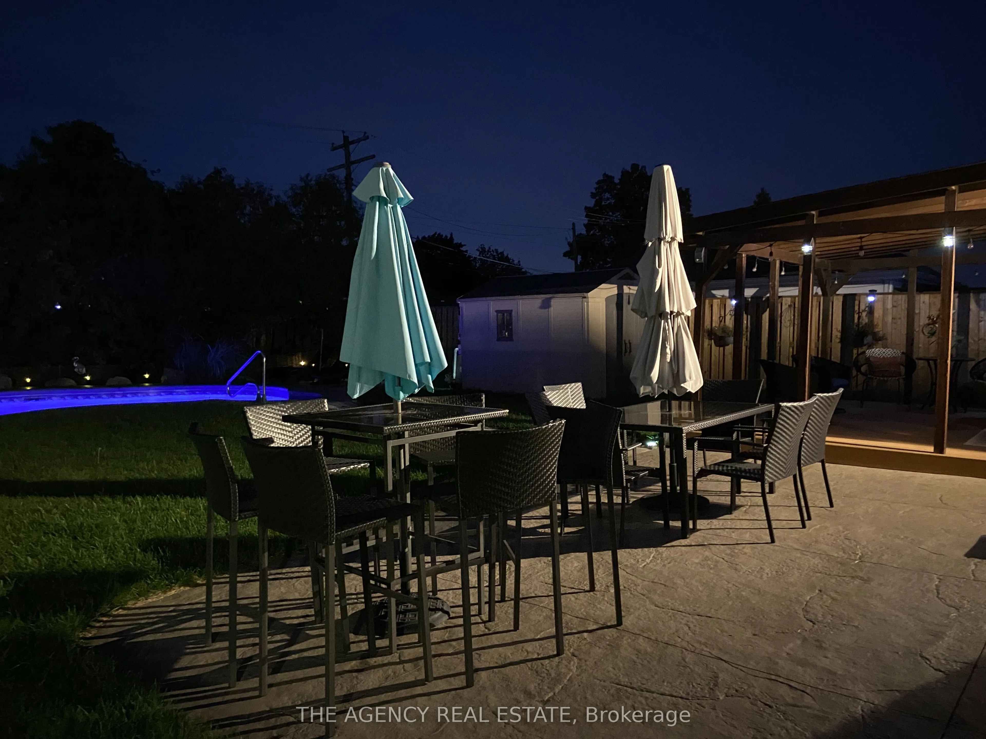 77 Southview Crescent