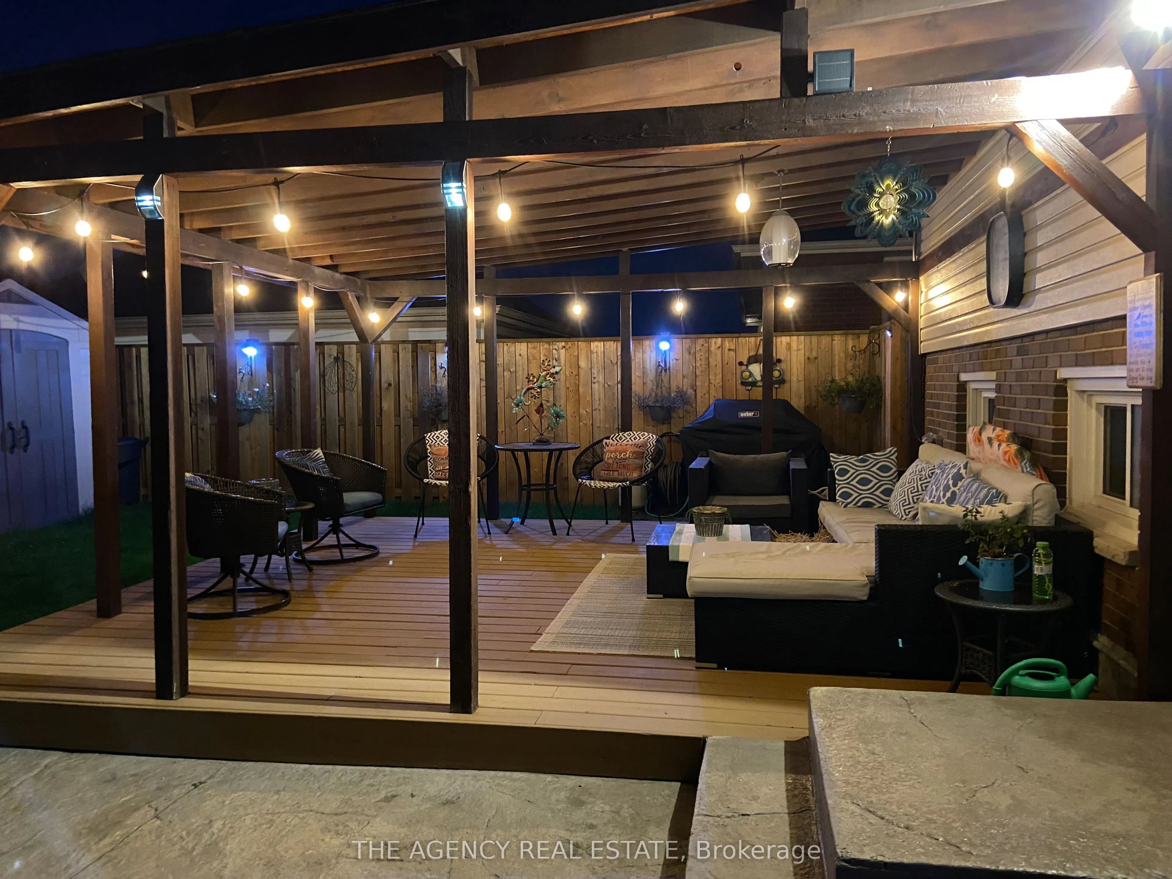 77 Southview Crescent