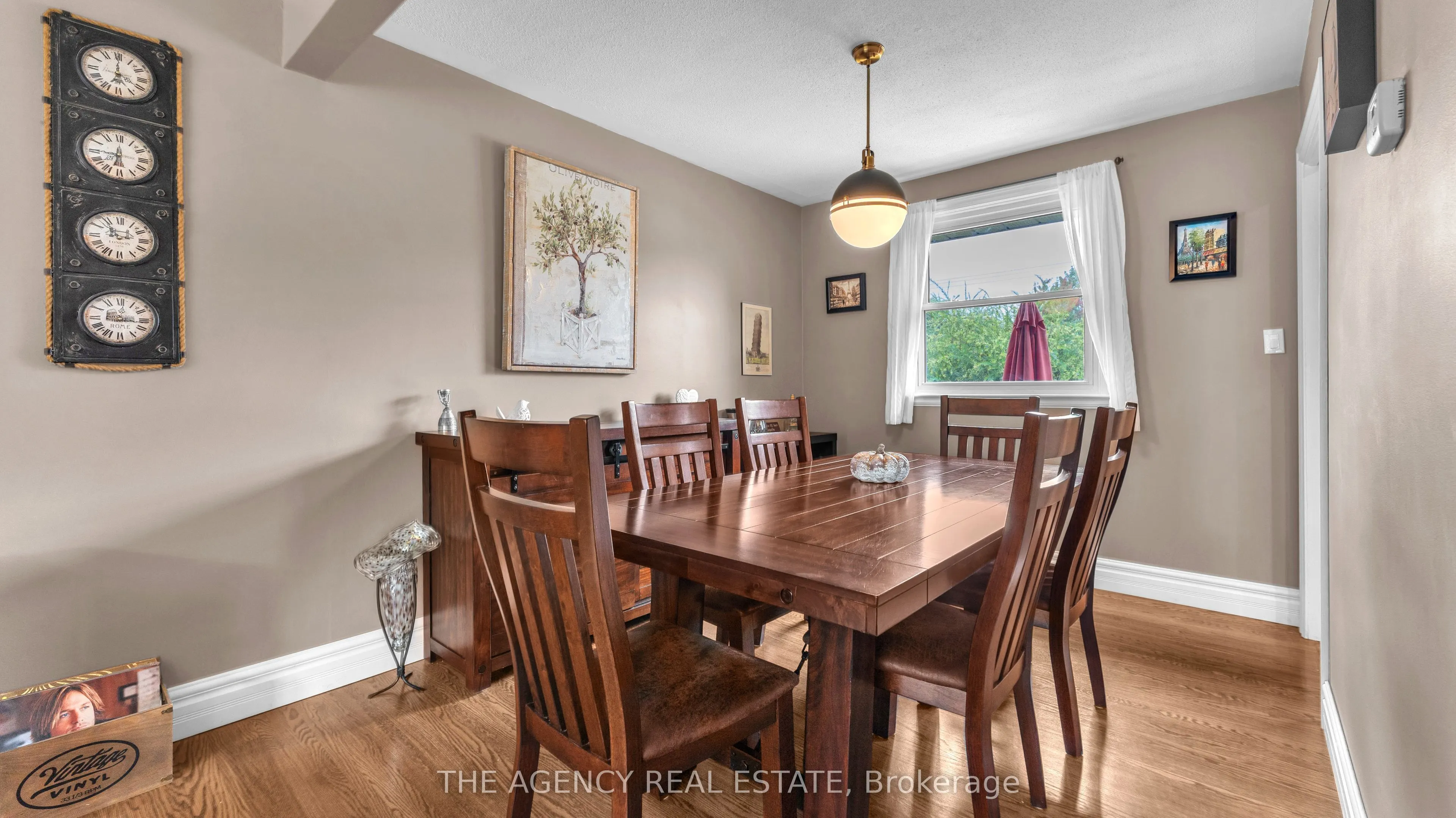 77 Southview Crescent