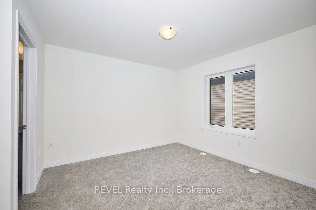 68 Feather Road