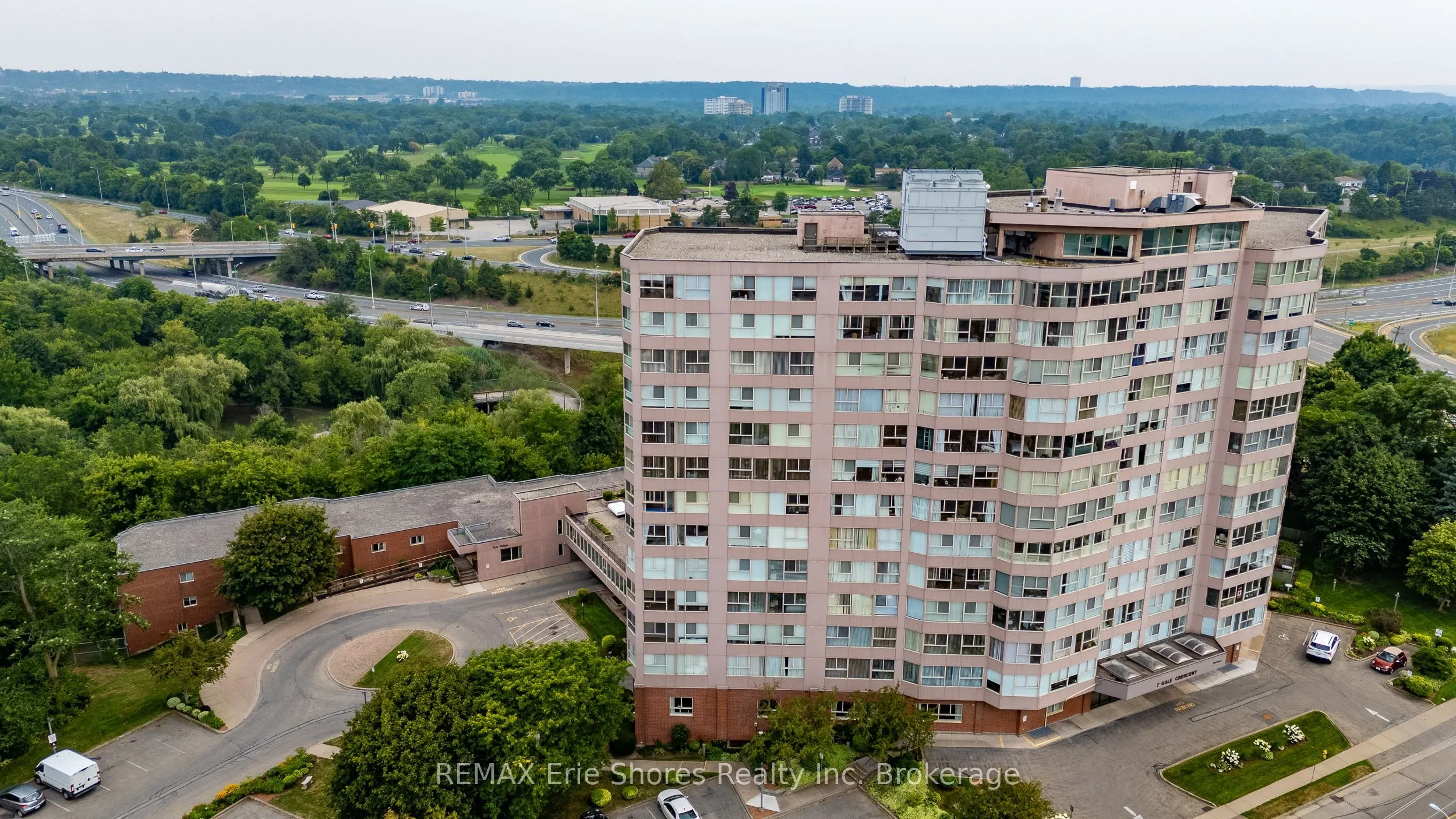 7 Gale Crescent, #504