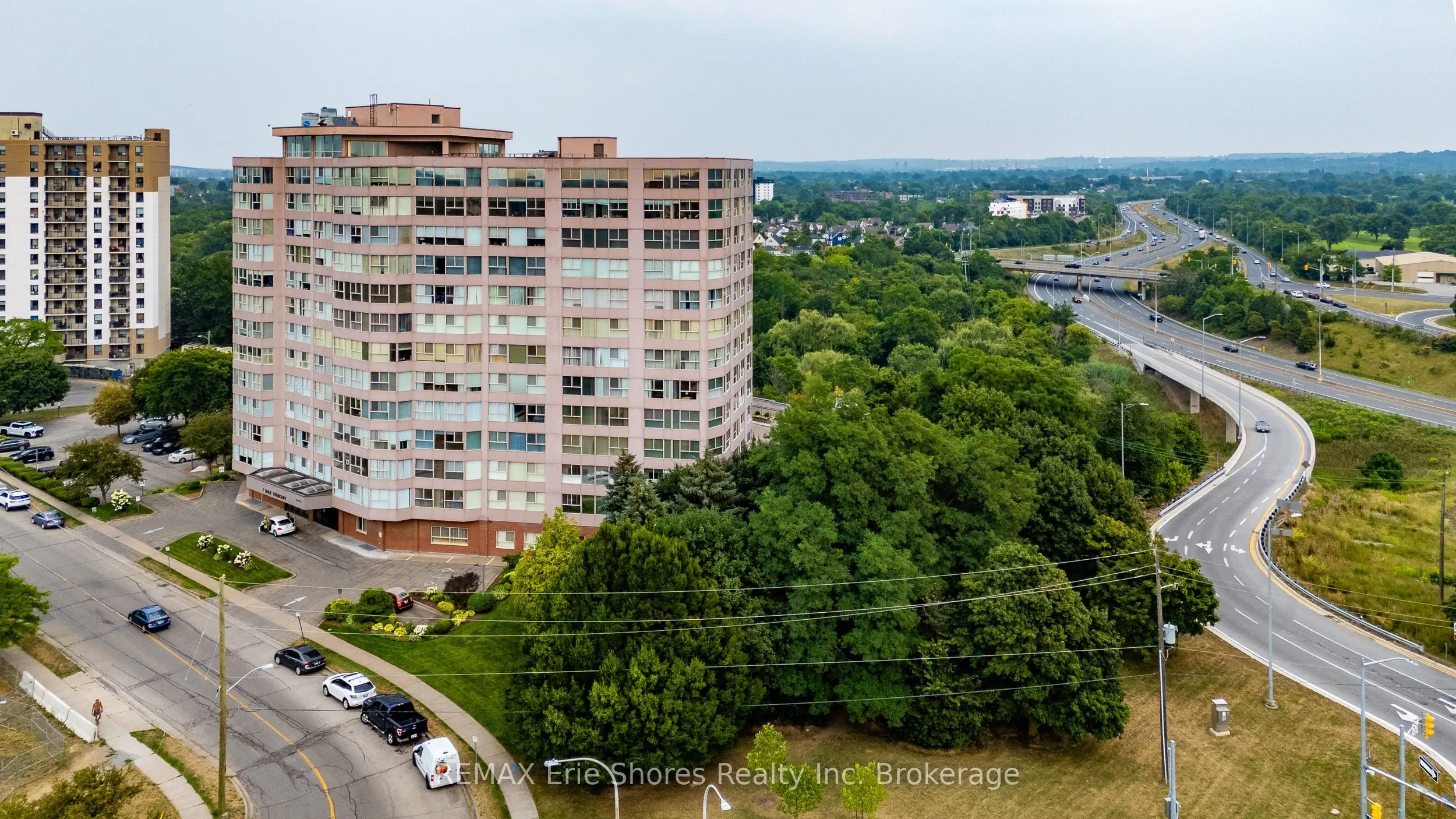 7 Gale Crescent, #504