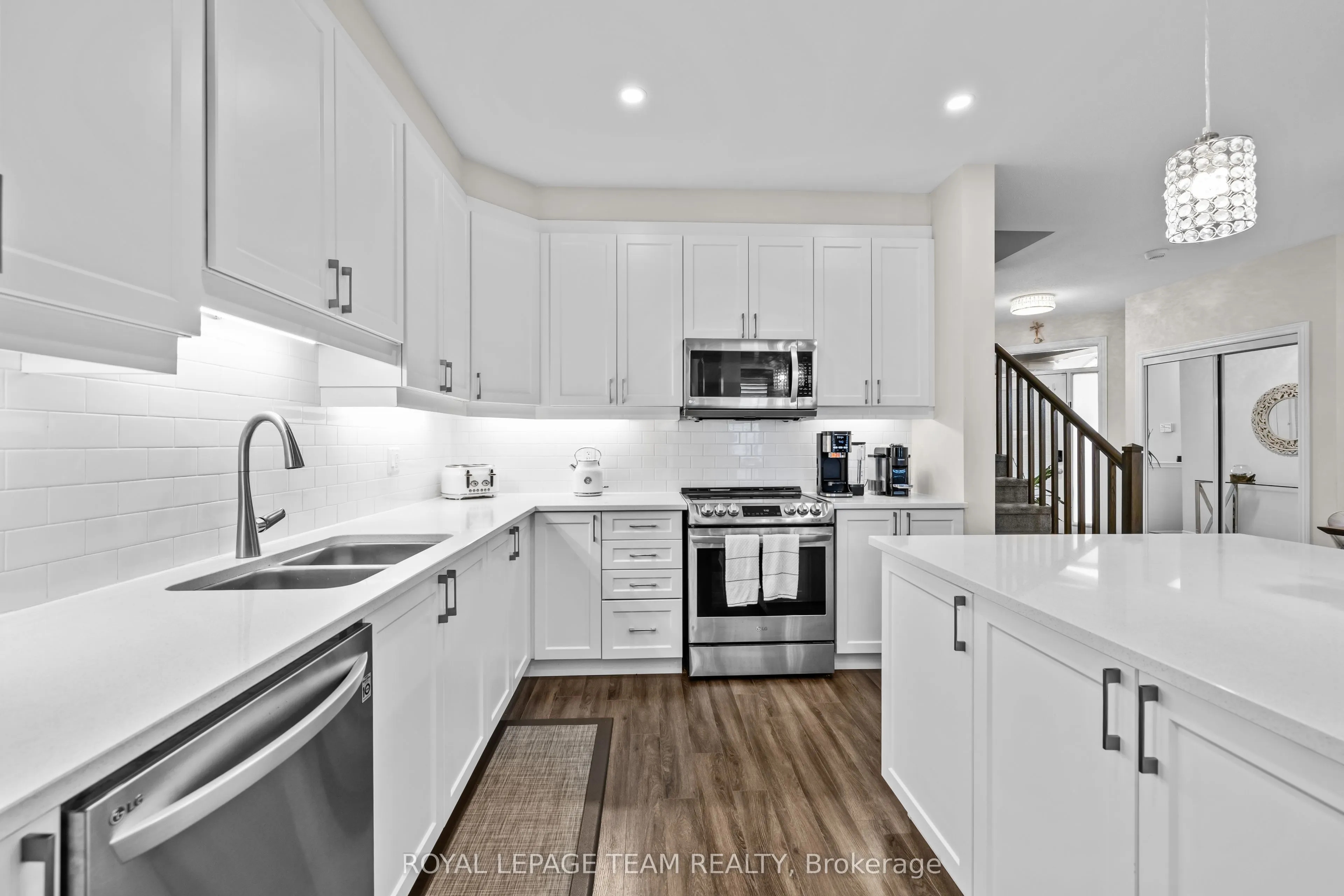 1135 Apolune Street