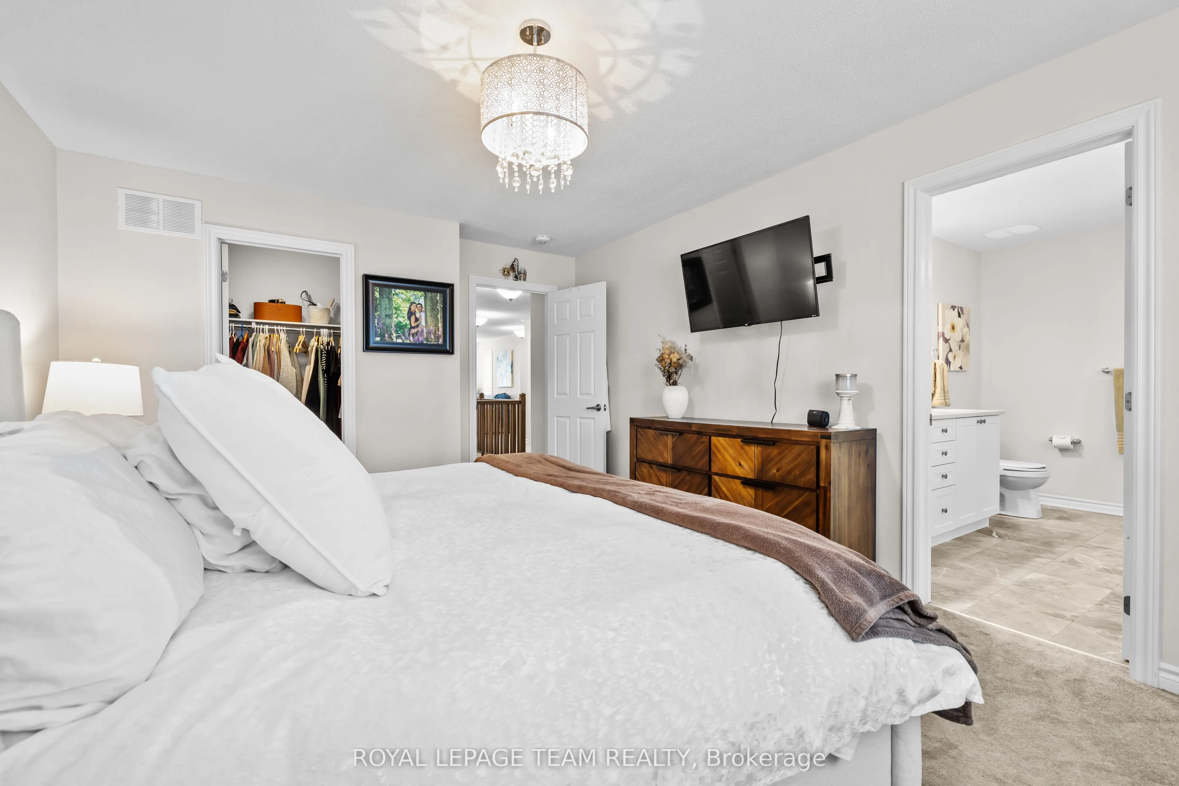 1135 Apolune Street