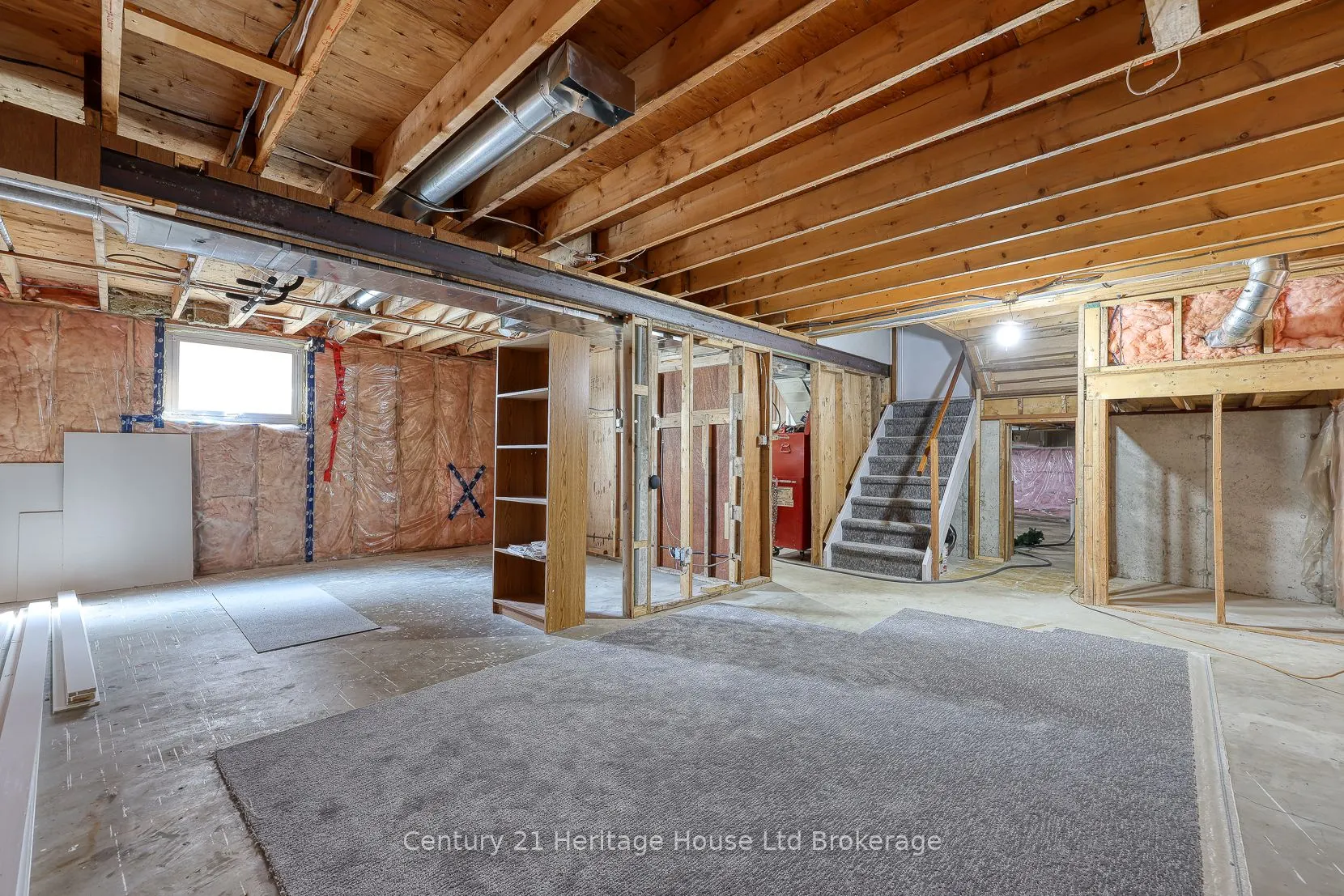 275 Cartier Drive N