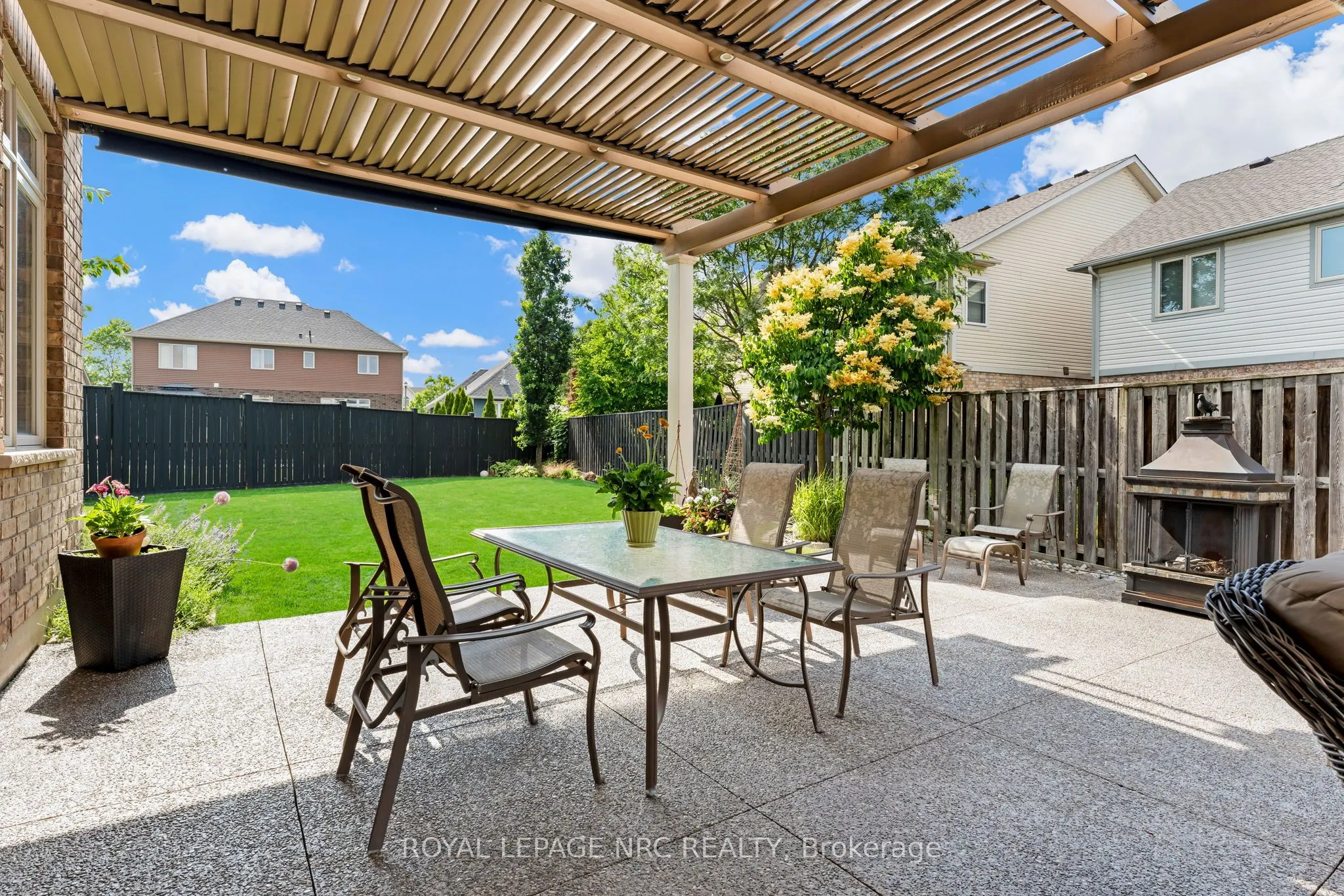 13 Alex Grant Place