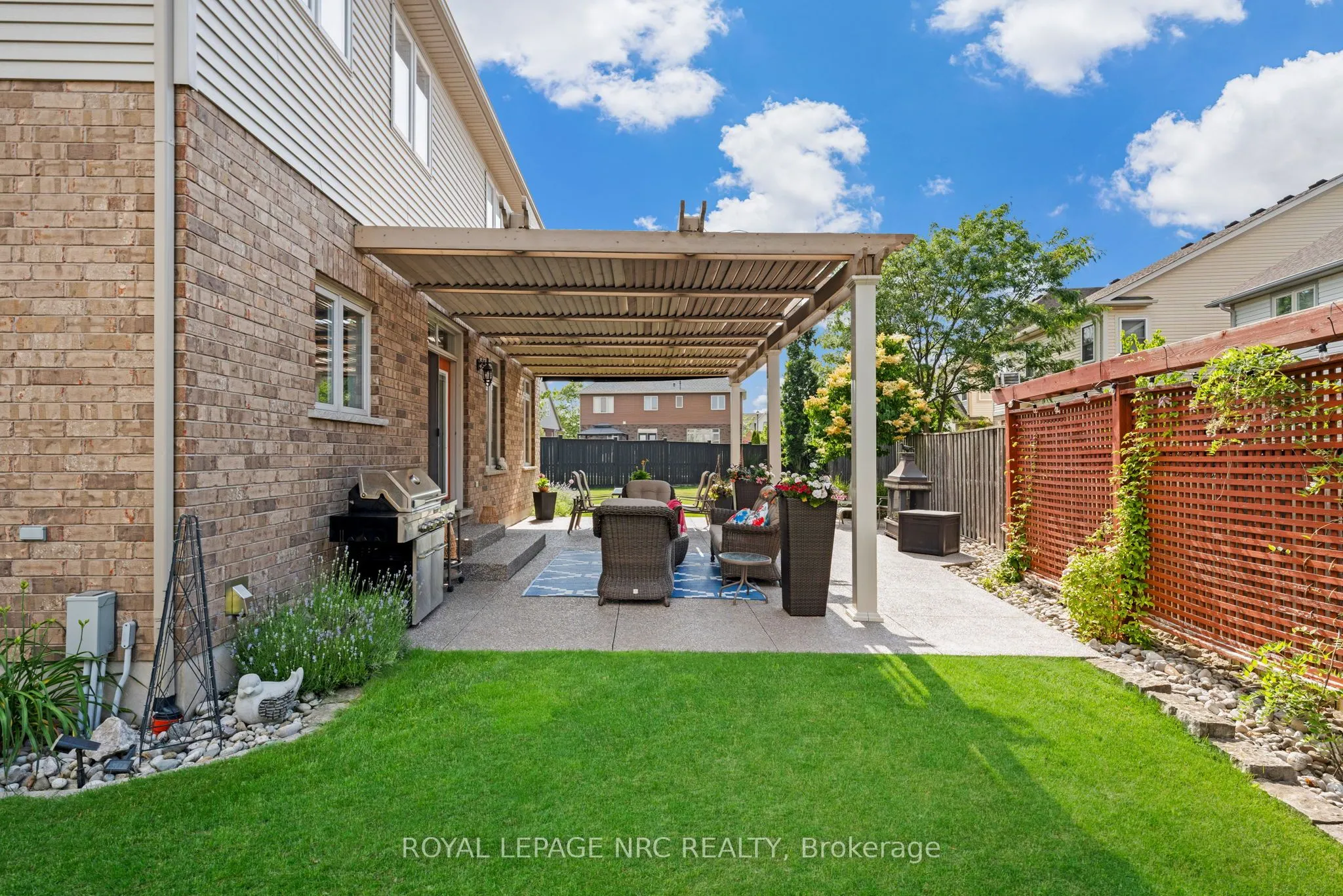 13 Alex Grant Place