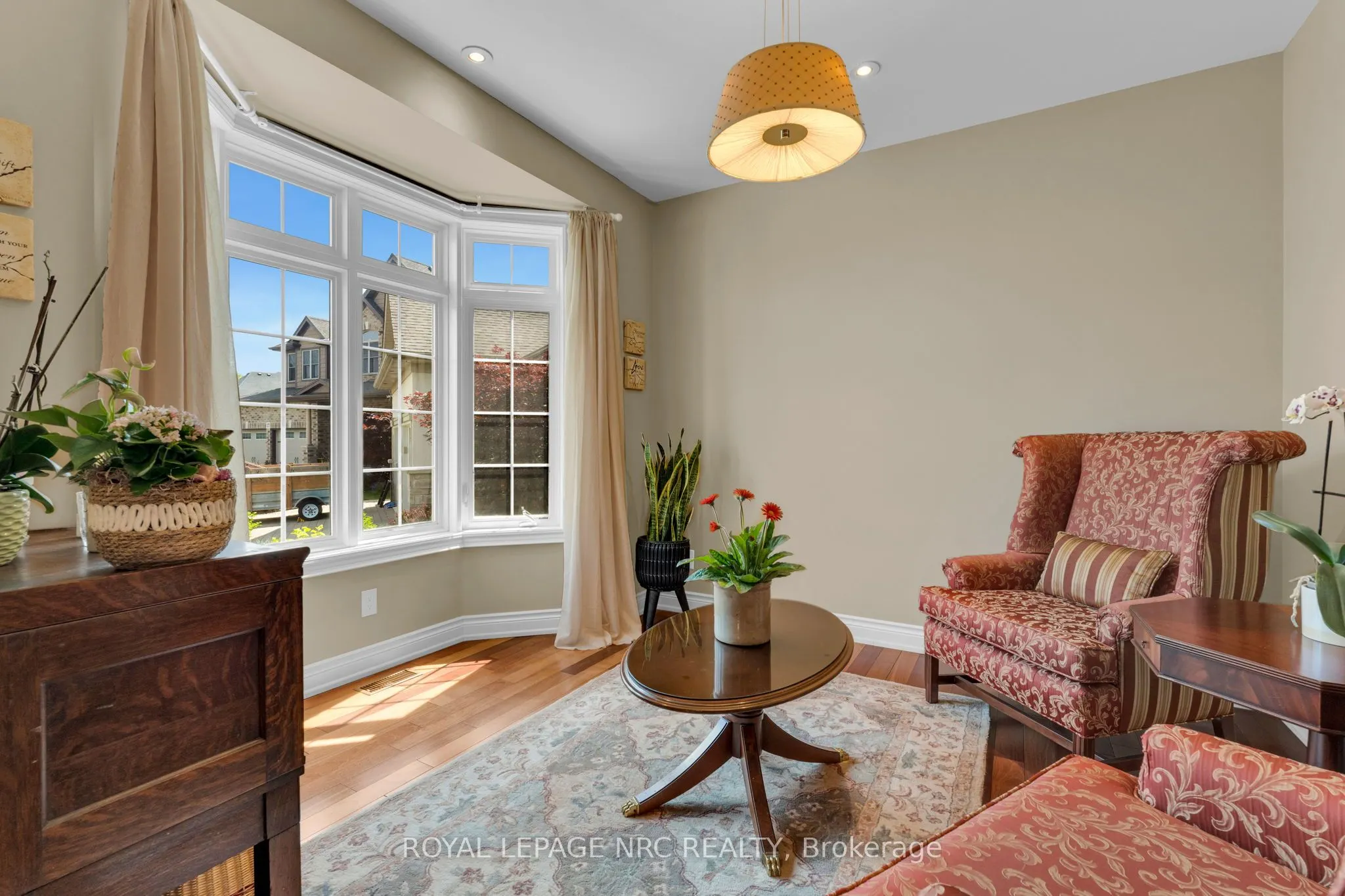 13 Alex Grant Place