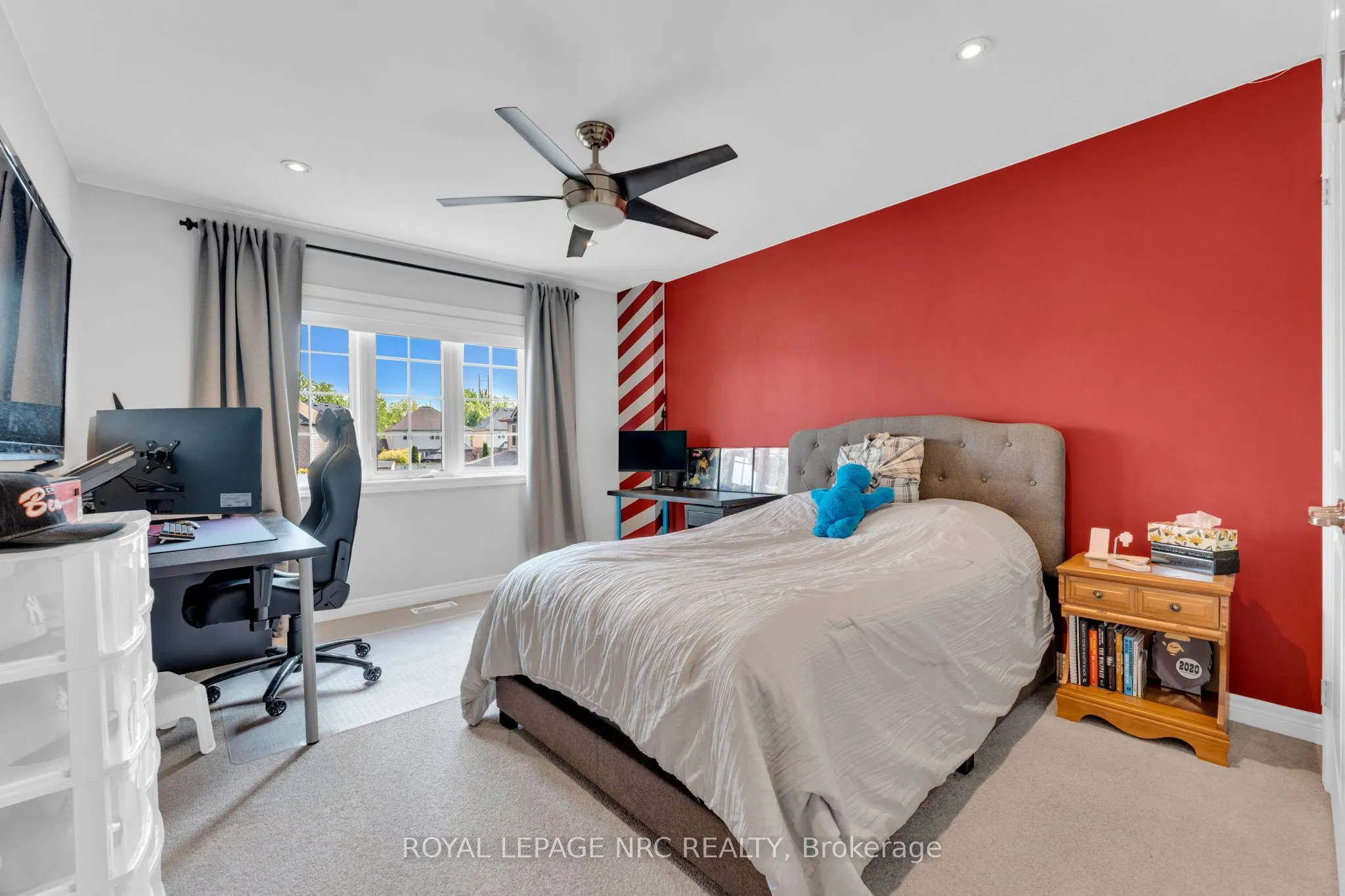 13 Alex Grant Place