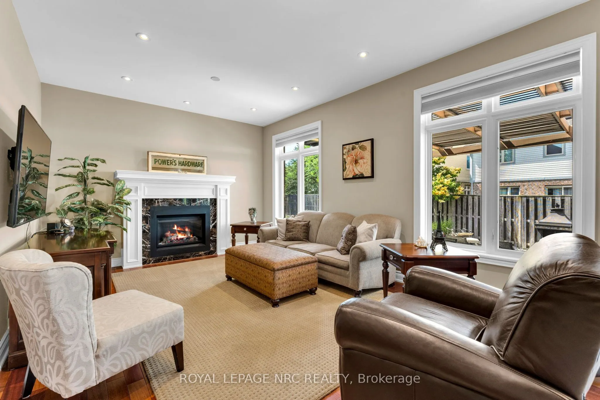 13 Alex Grant Place