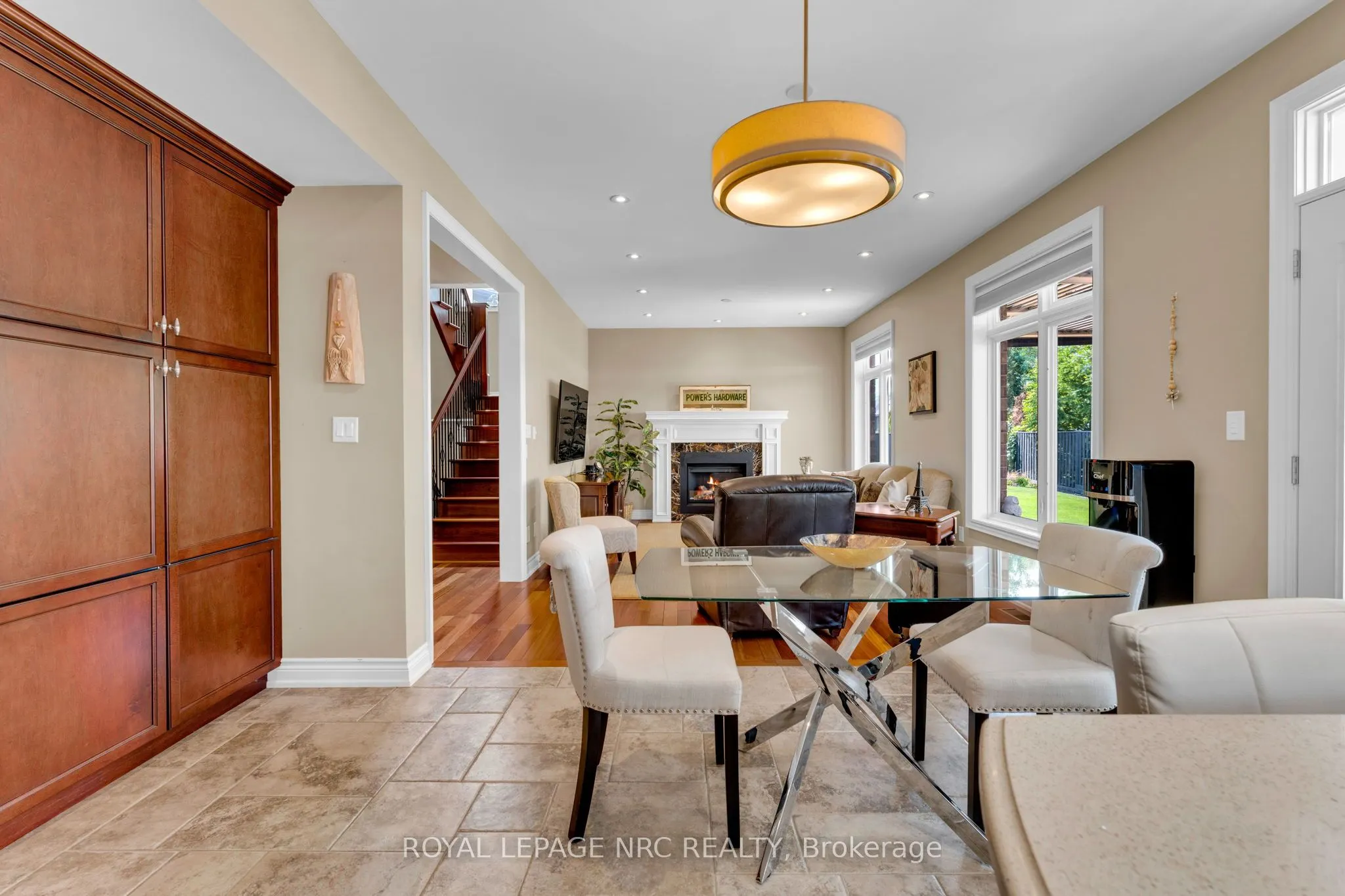 13 Alex Grant Place