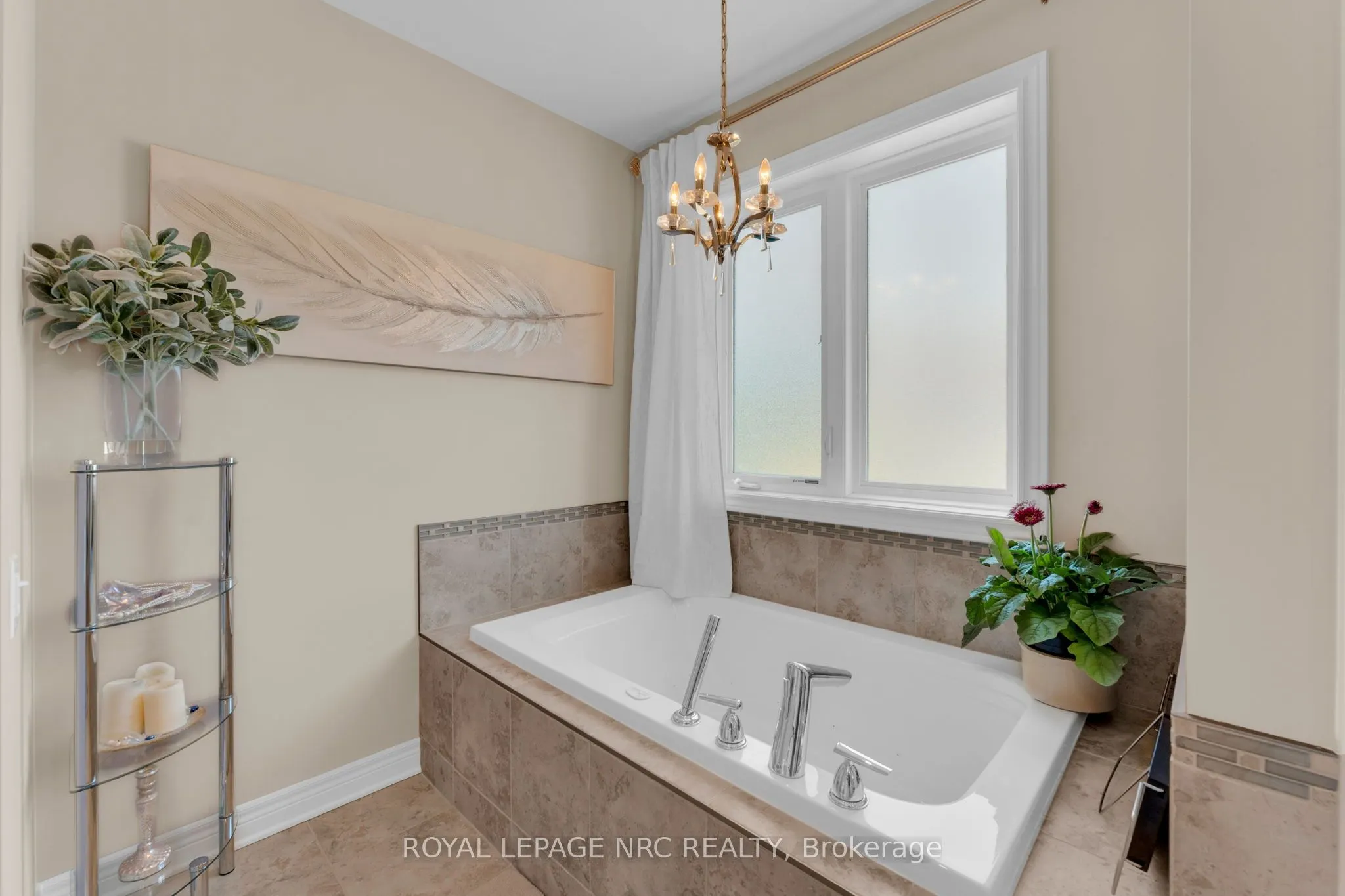 13 Alex Grant Place