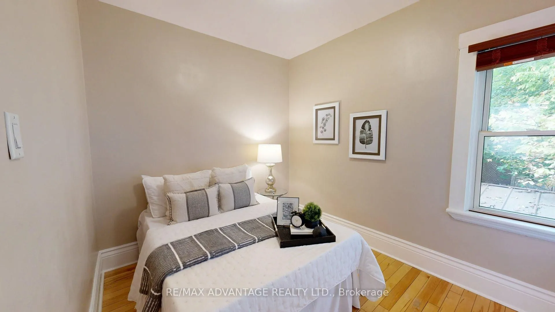 137 Woodward Avenue