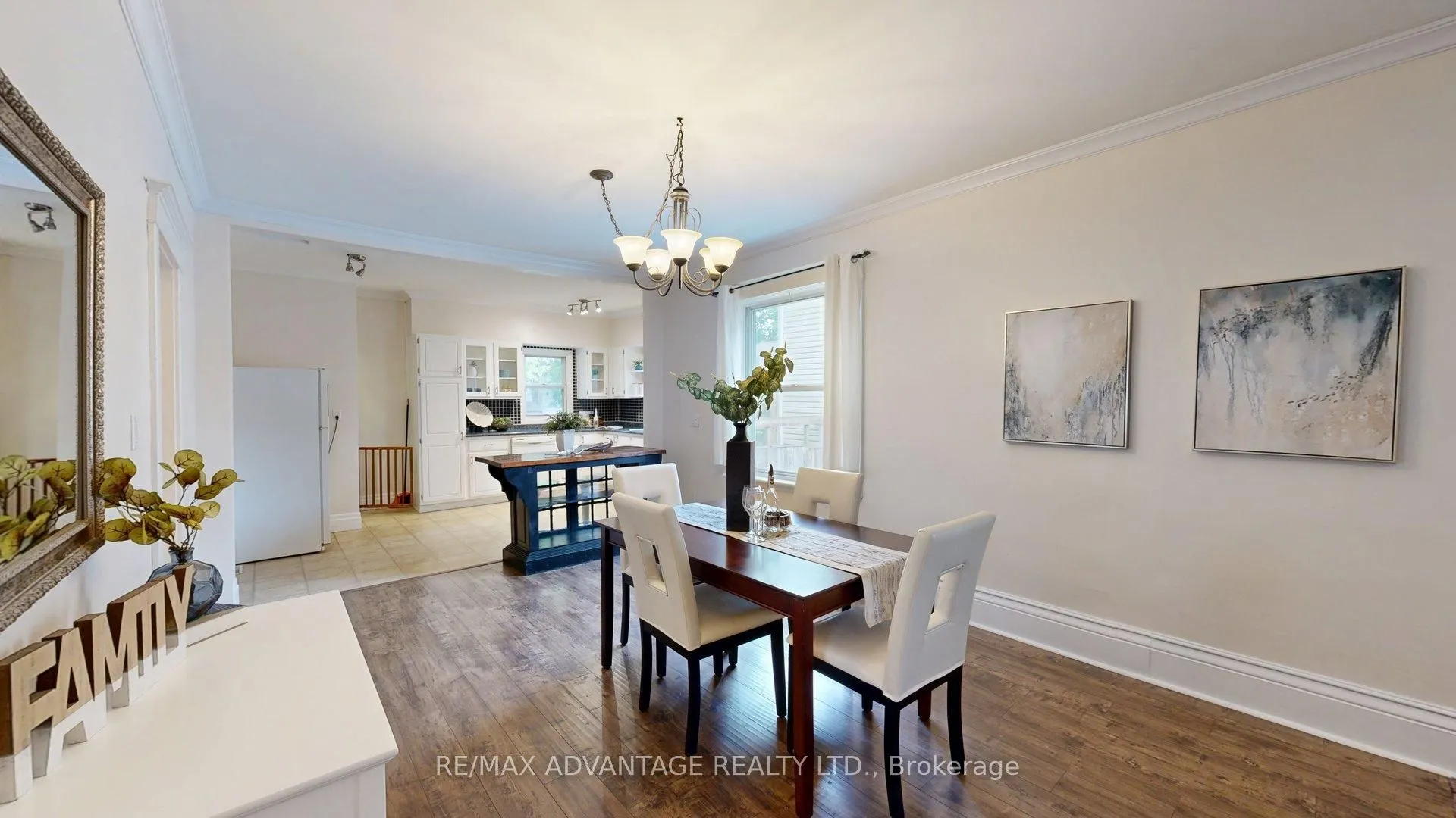 137 Woodward Avenue