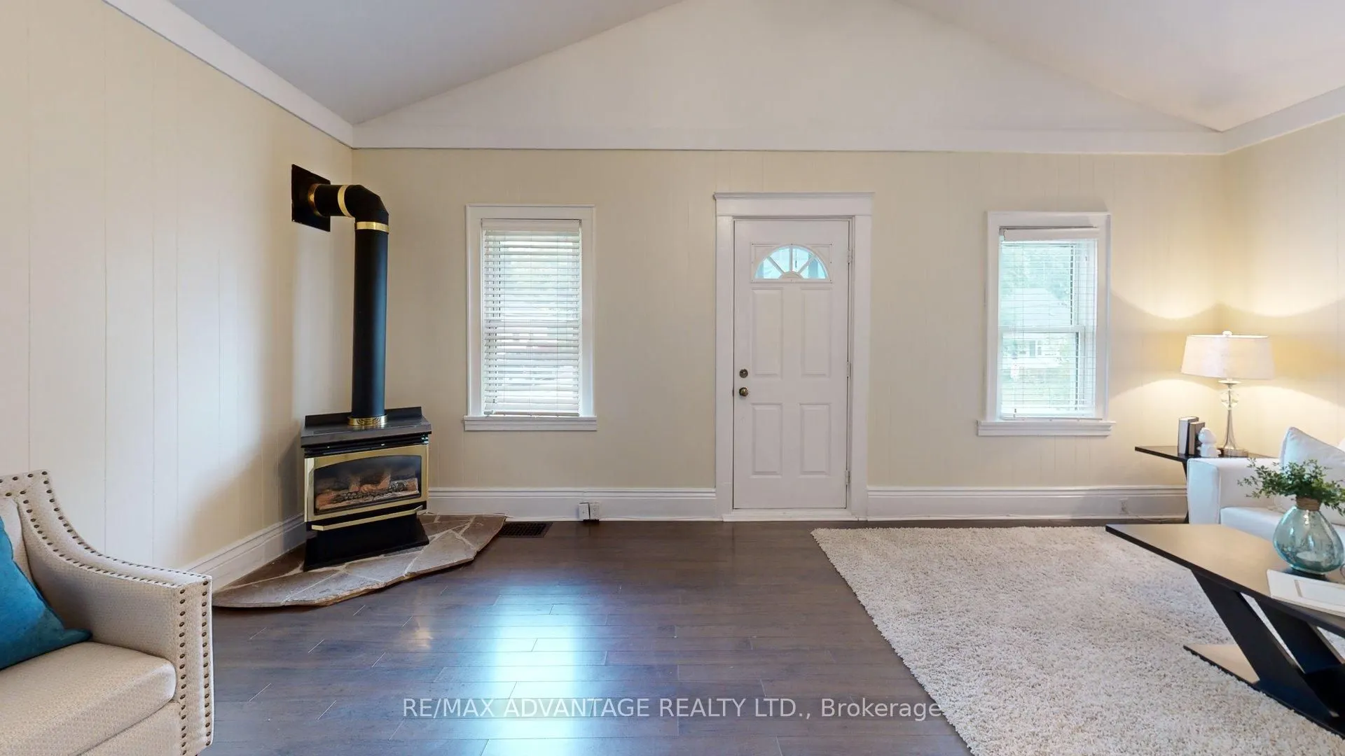 137 Woodward Avenue