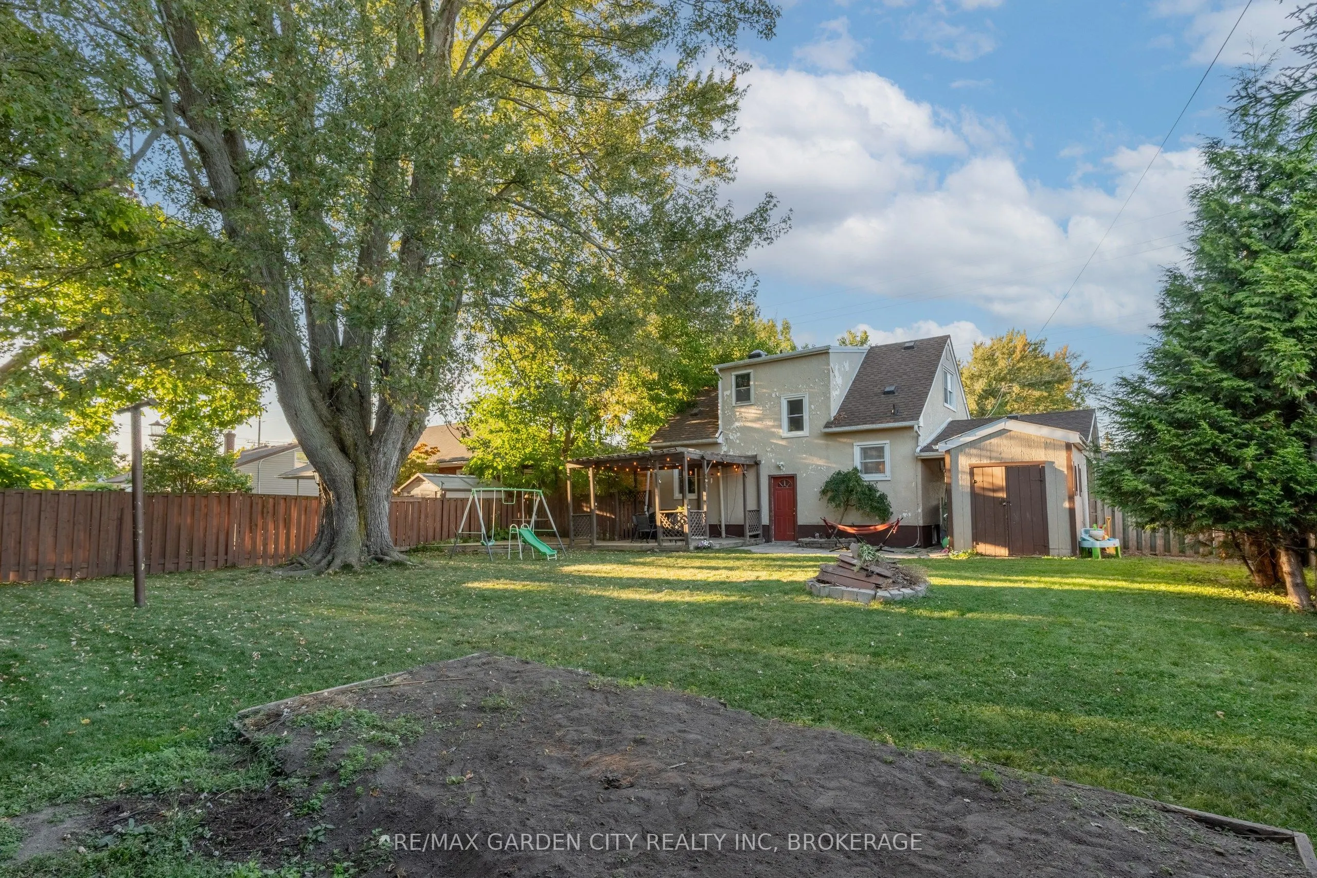 201 Thorold Road