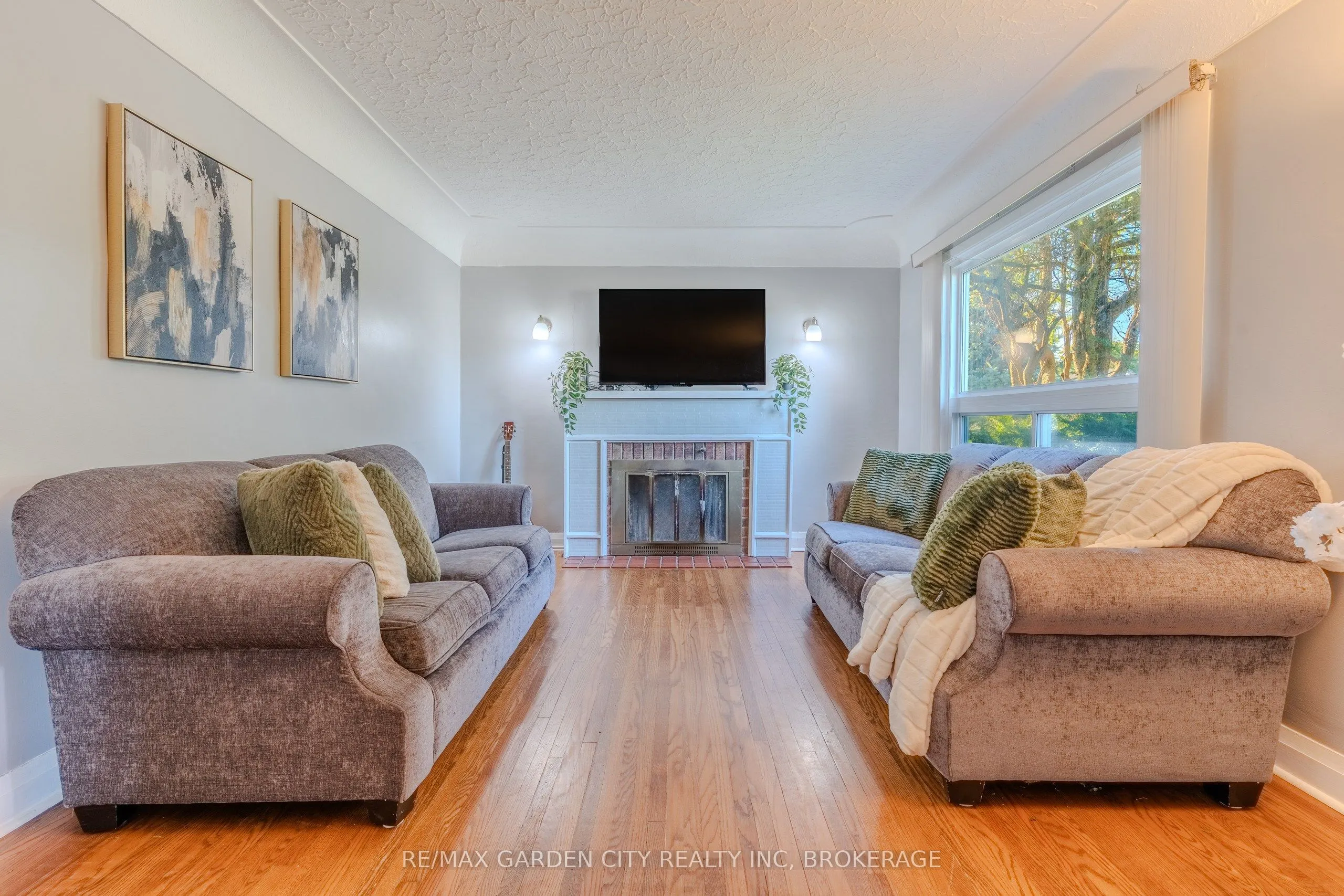 201 Thorold Road