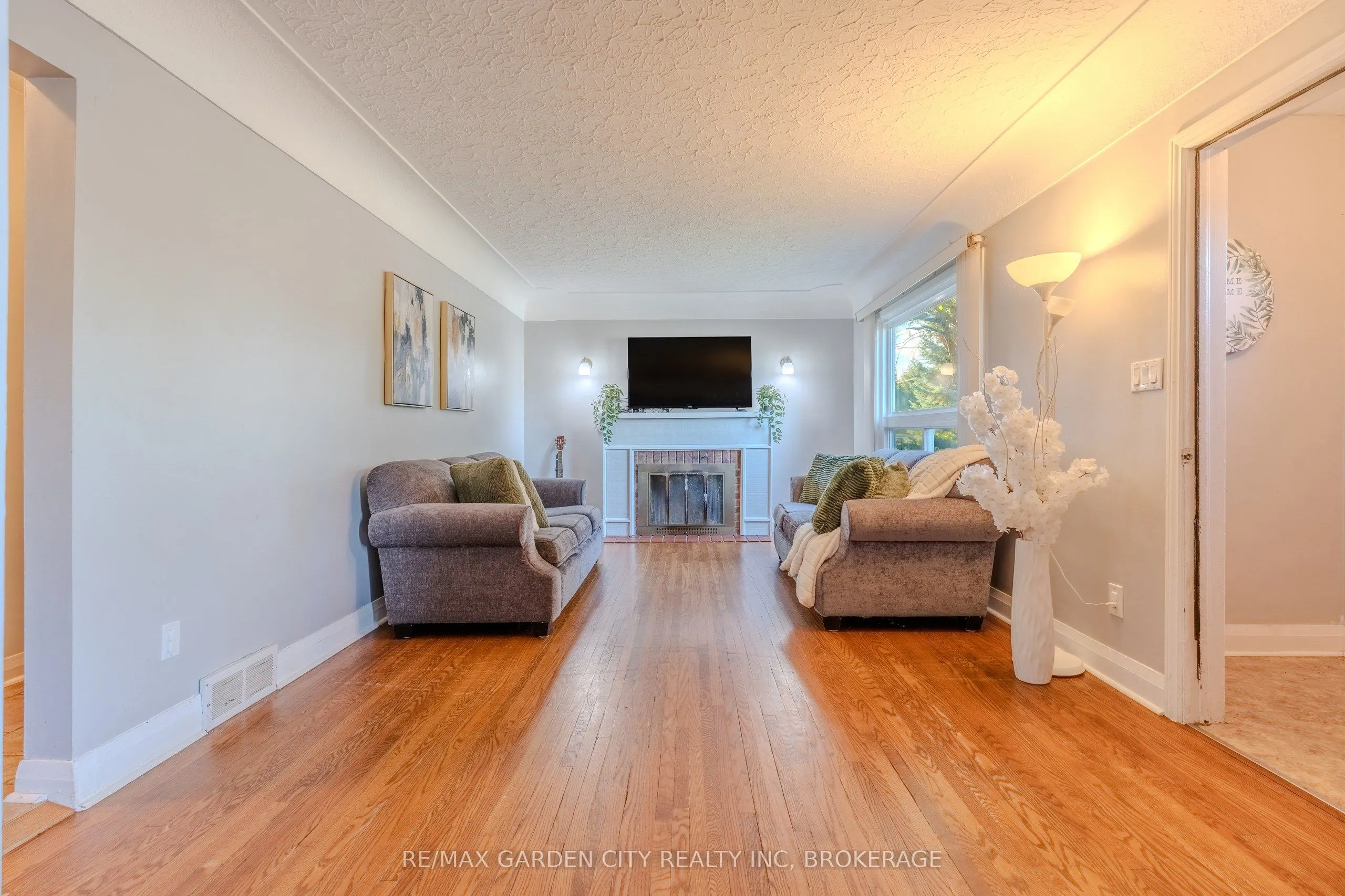 201 Thorold Road