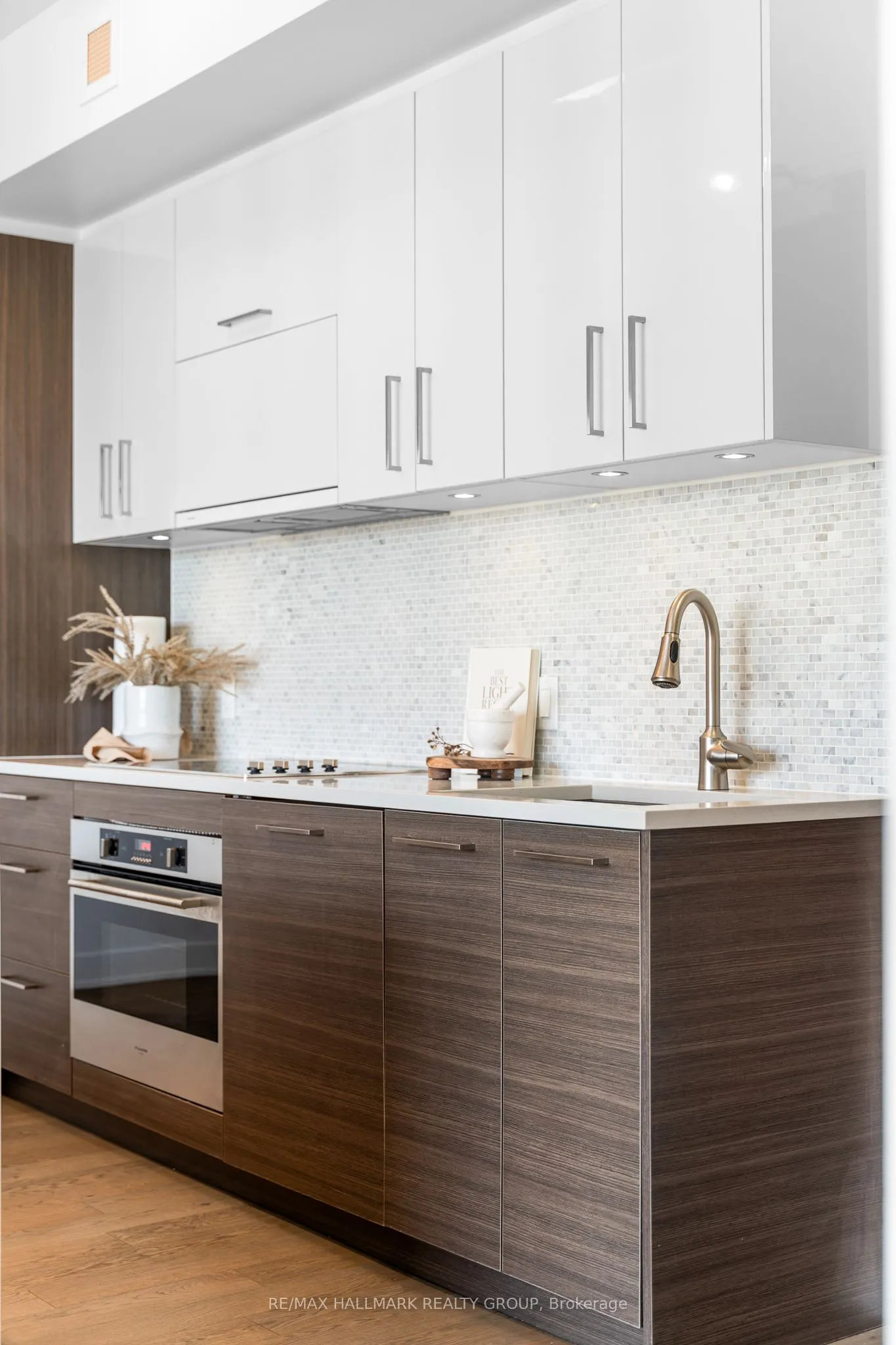 428 Sparks Street, #1807