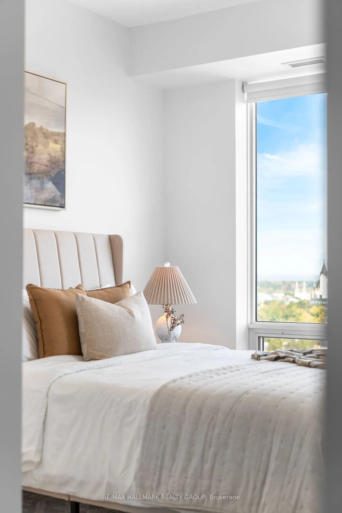 428 Sparks Street, #1807