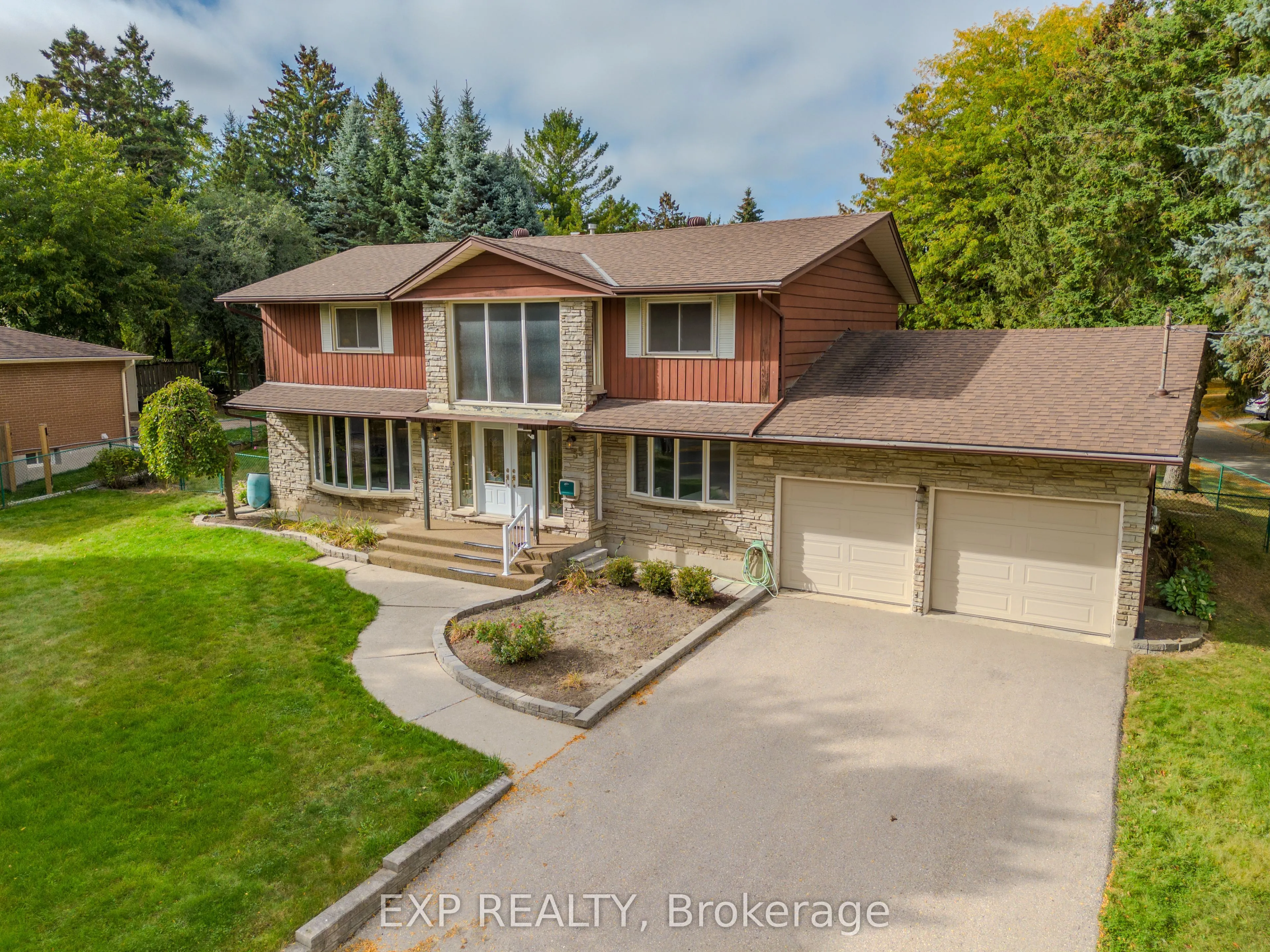 55 Amos Avenue