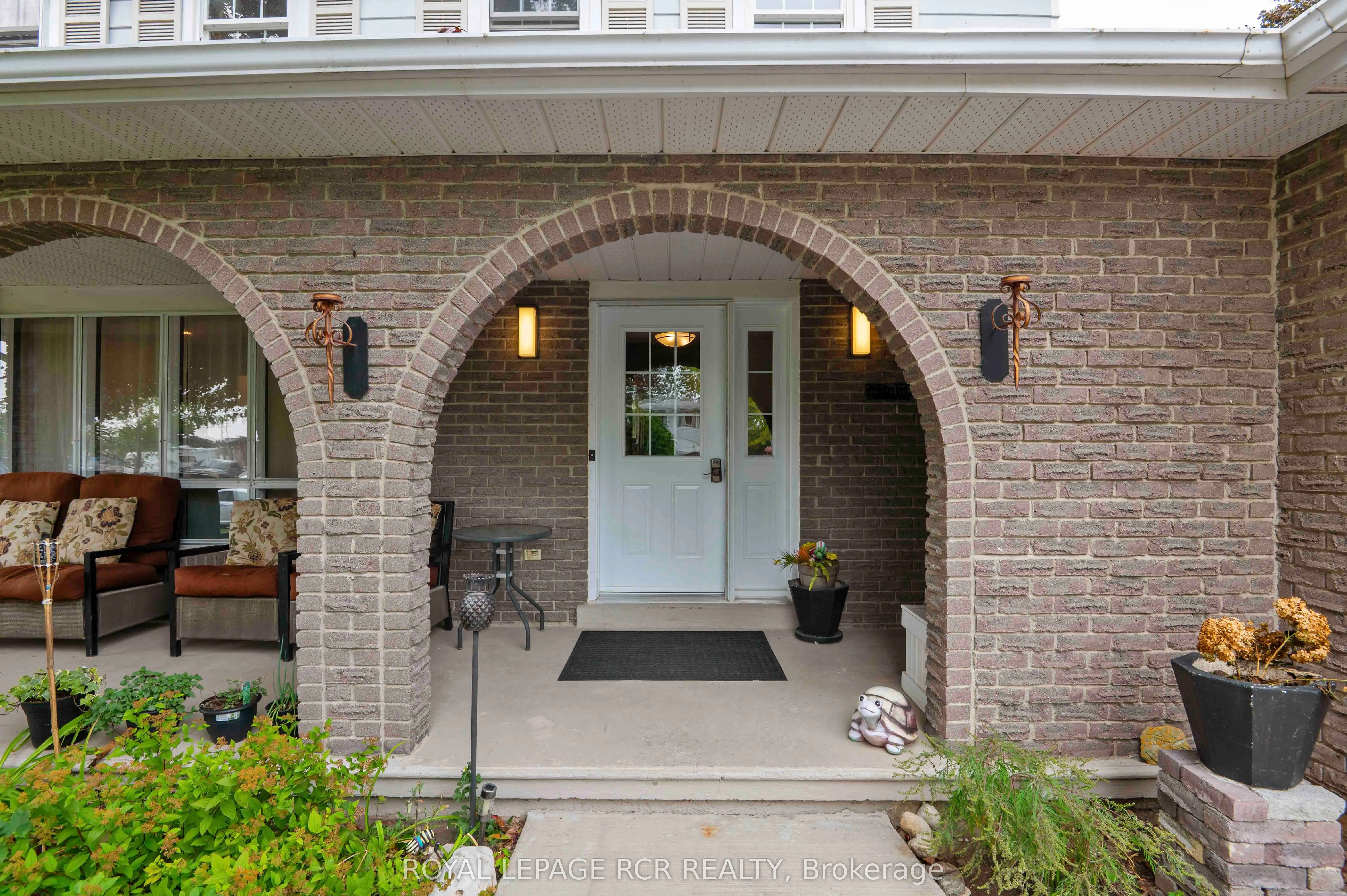 18 Spruyt Avenue