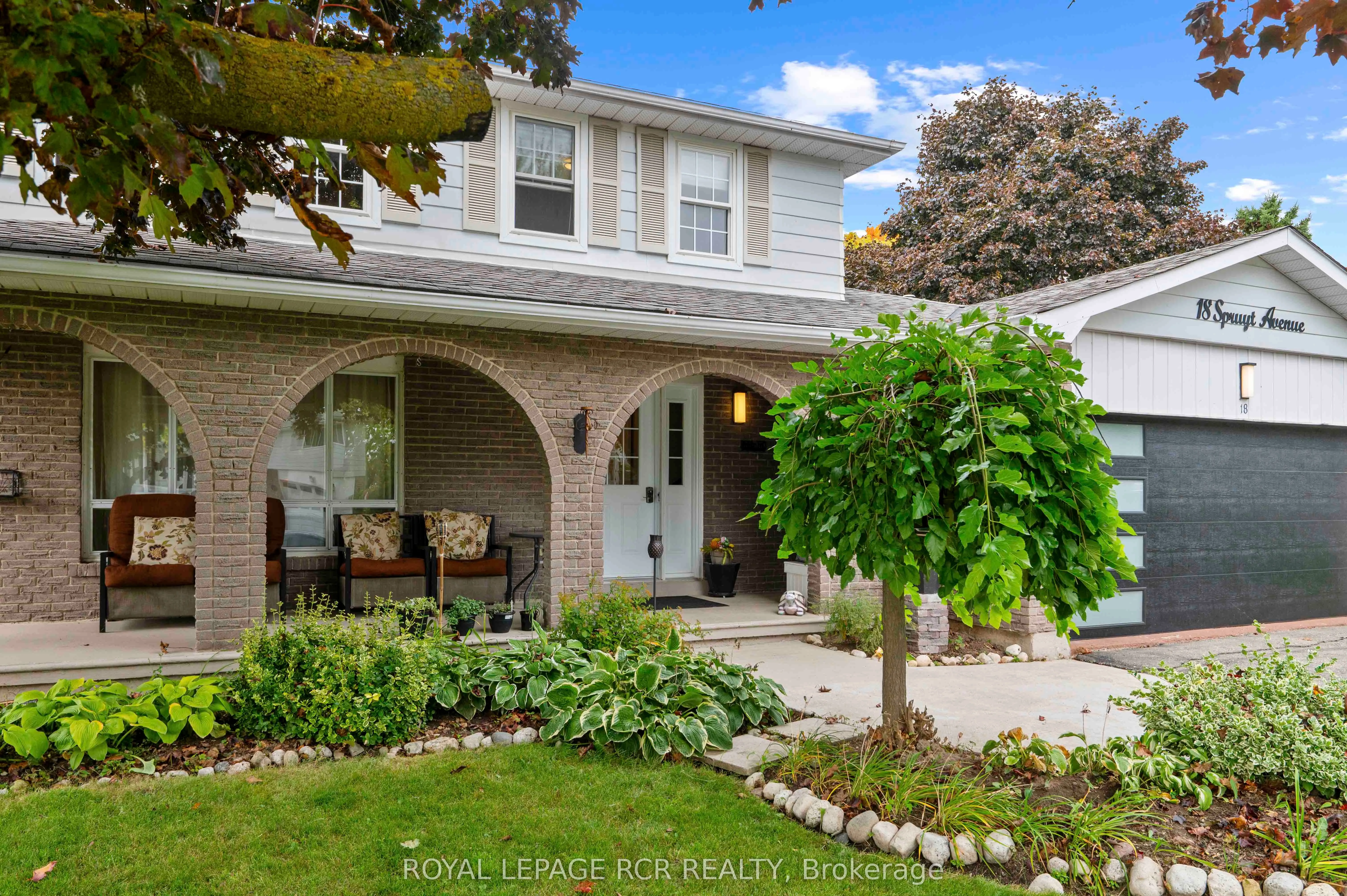 18 Spruyt Avenue