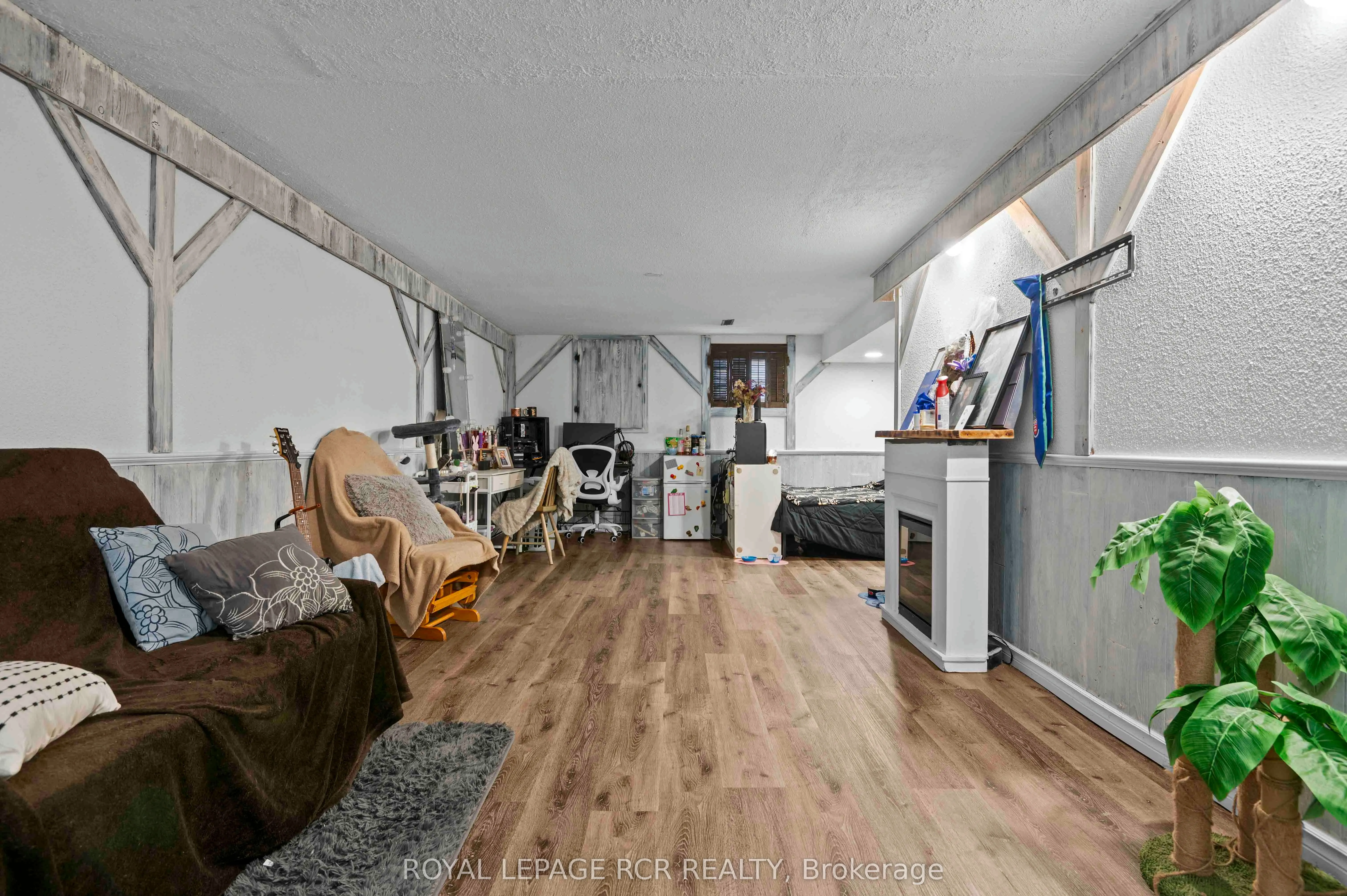 18 Spruyt Avenue
