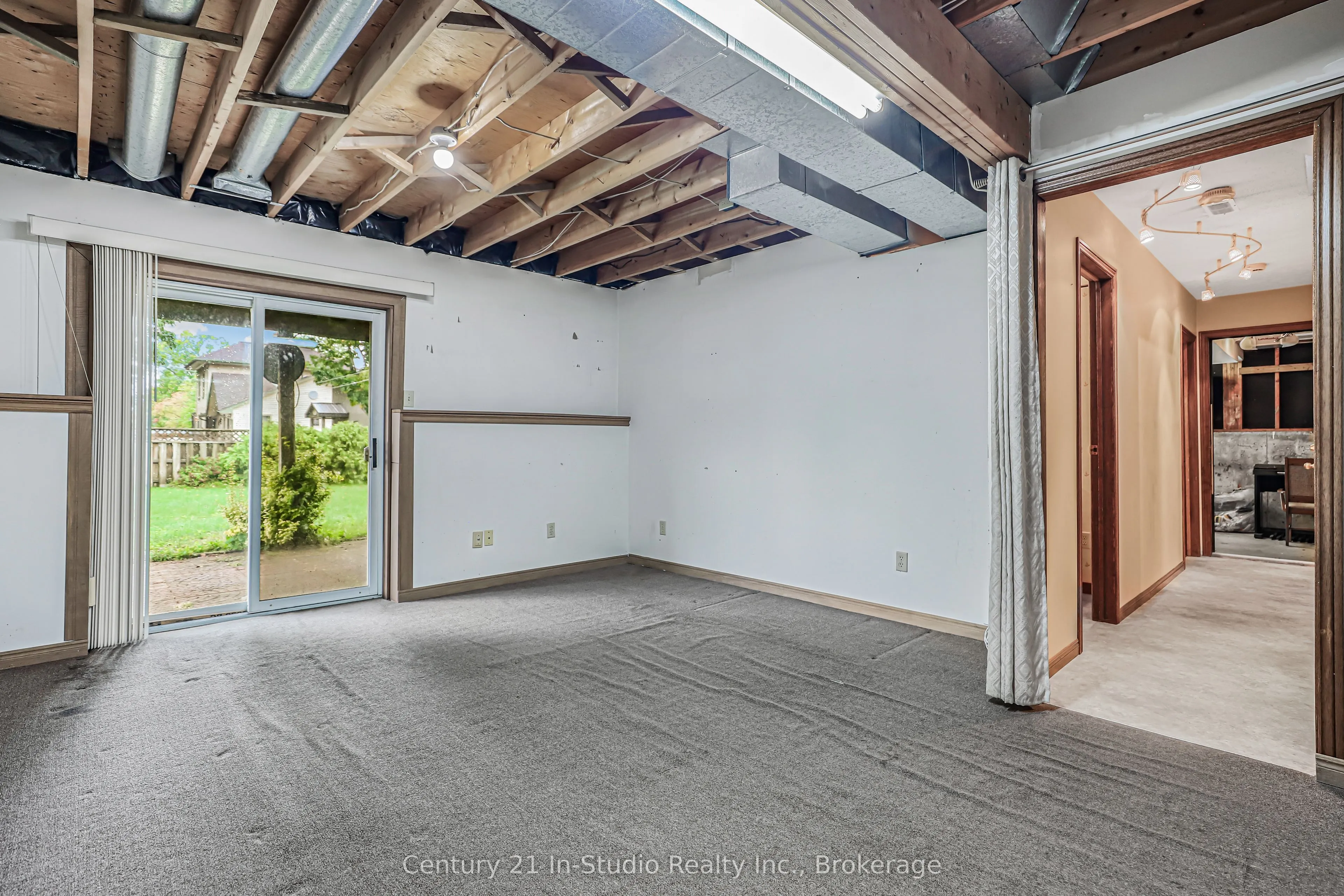 526 Crawford Street