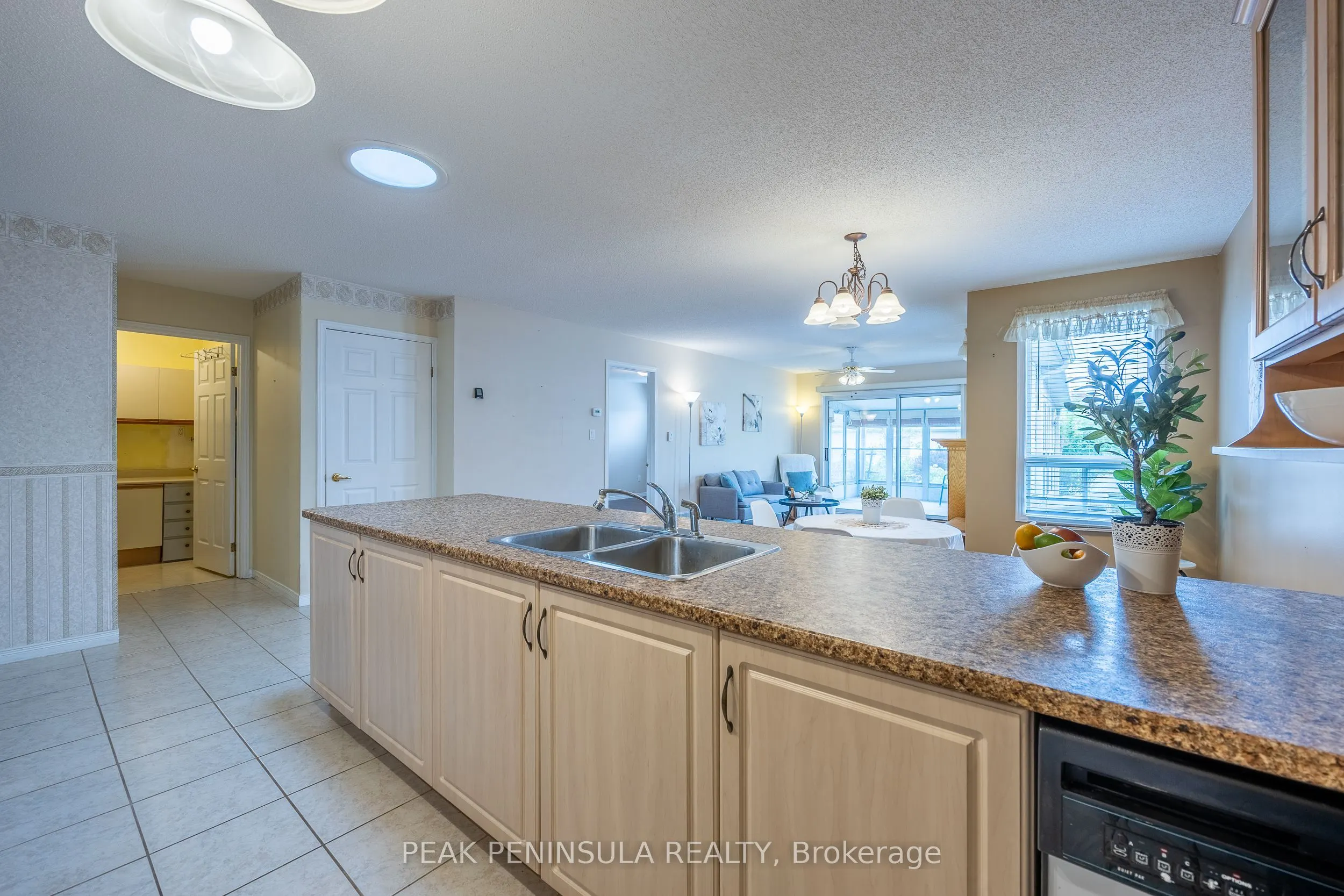 4 Walsingham Drive
