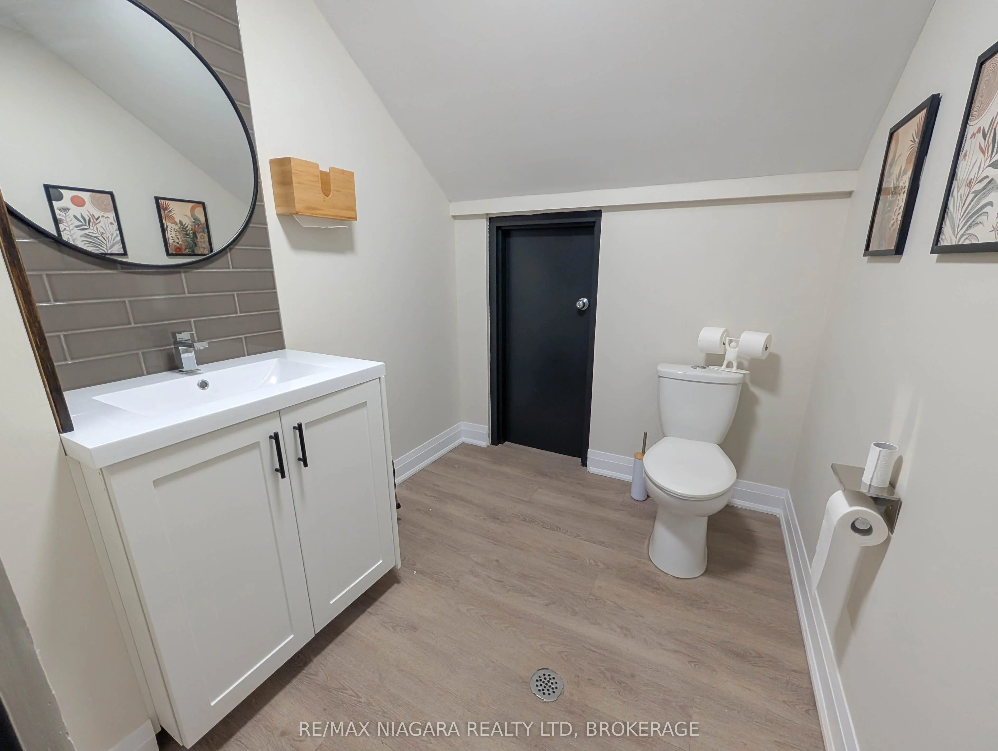 174 Eastchester Avenue, #Lower Unit