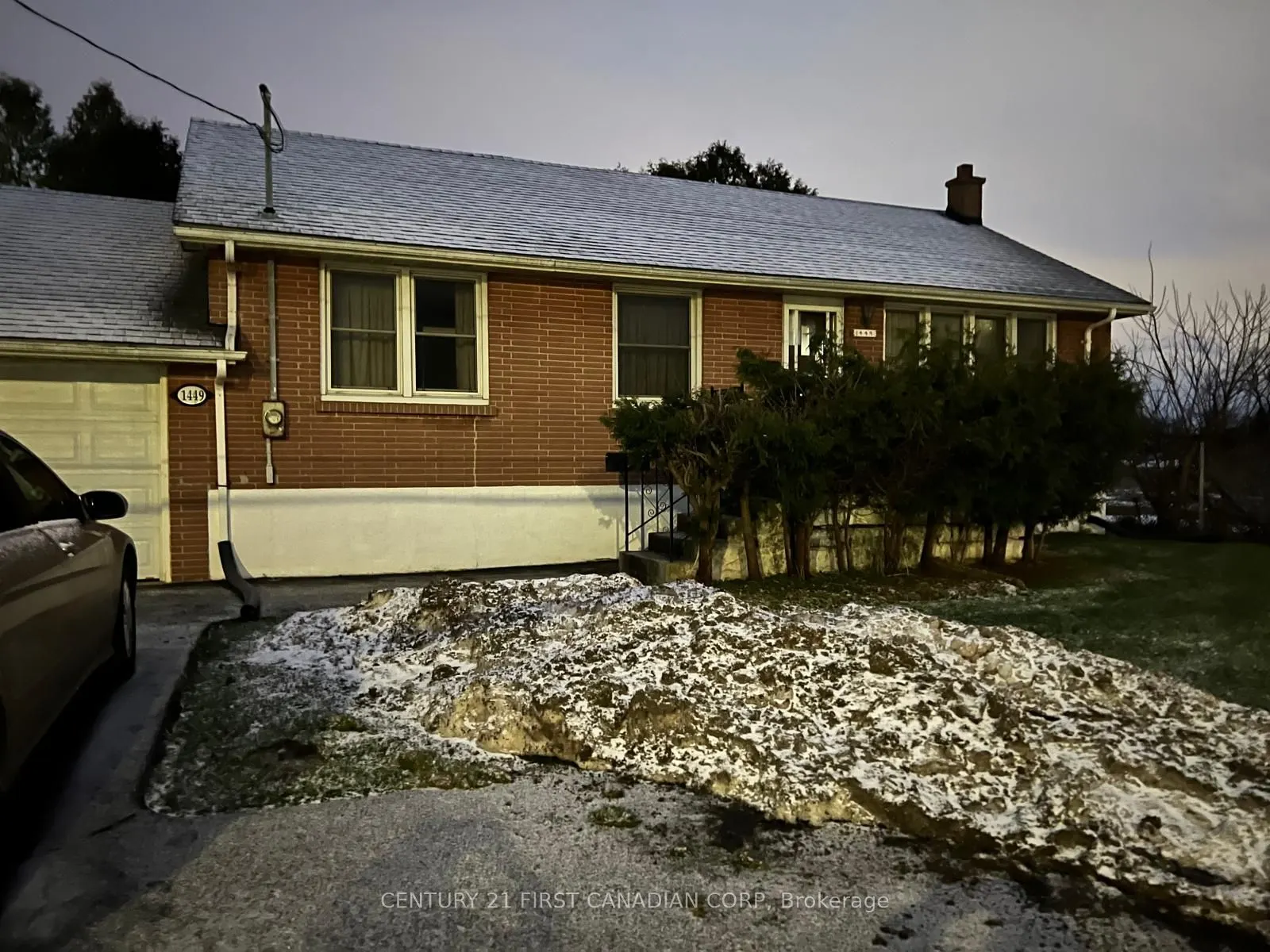1449 Oxford Street E, #Basement