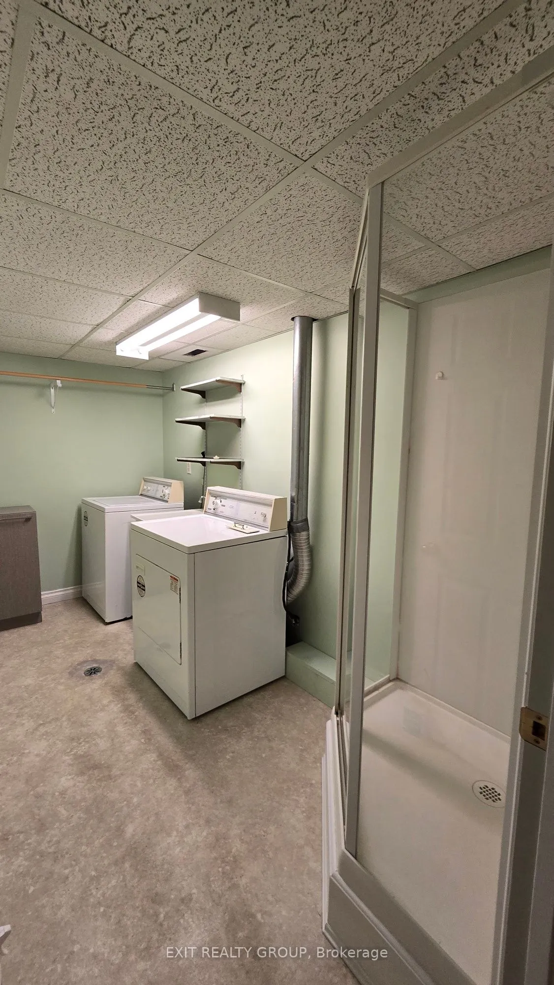 11 Janlyn Crescent, ##14