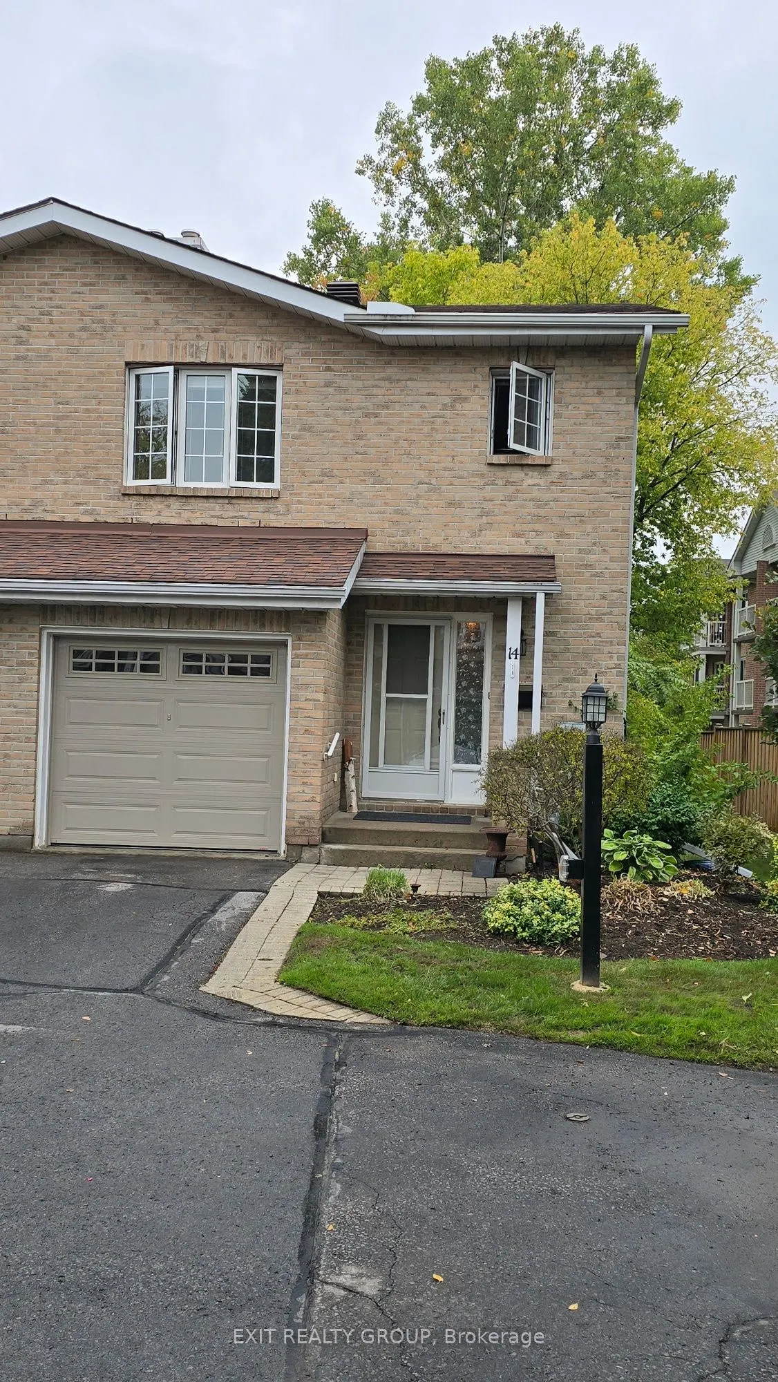 11 Janlyn Crescent, ##14