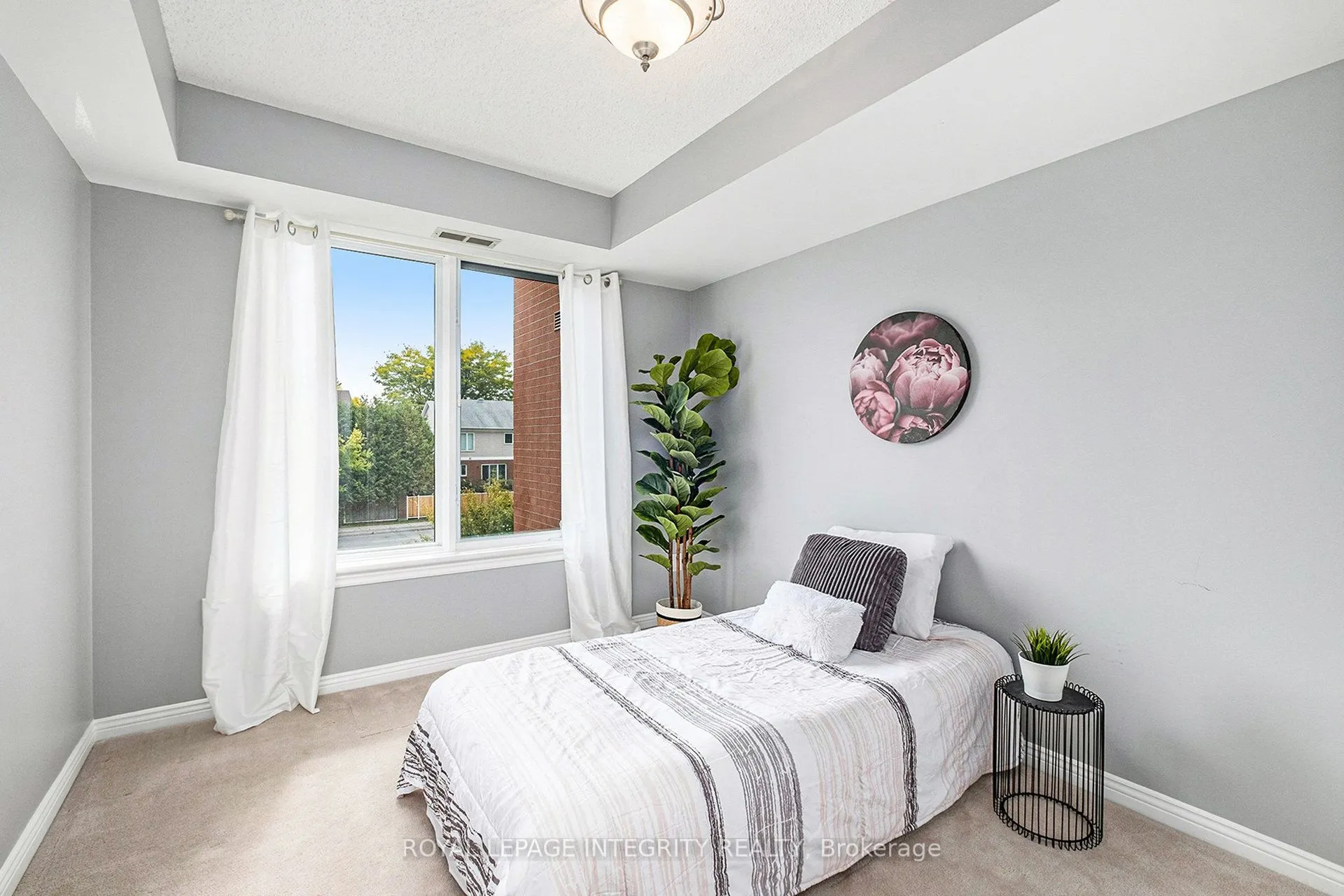1 Meridian Place, #303