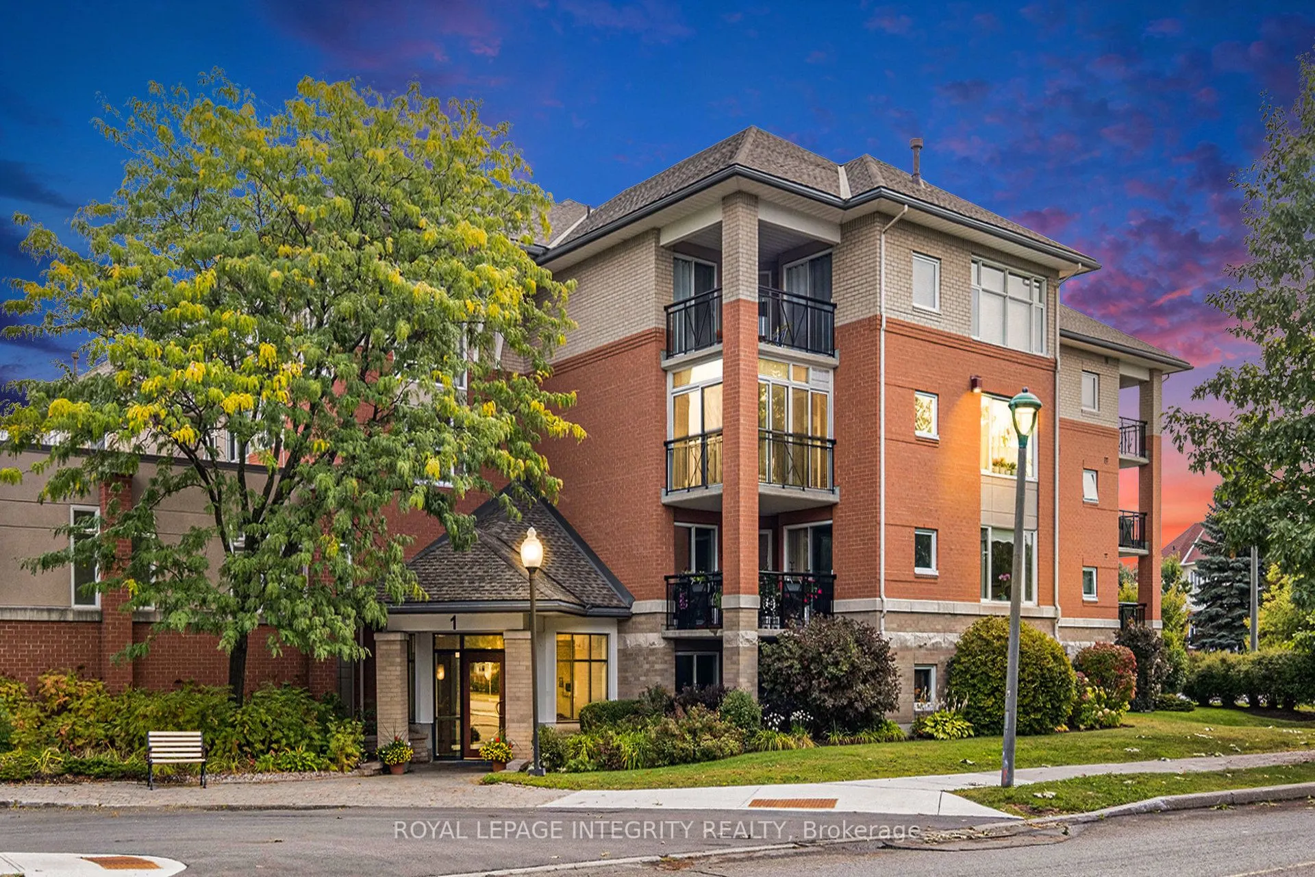 1 Meridian Place, #303