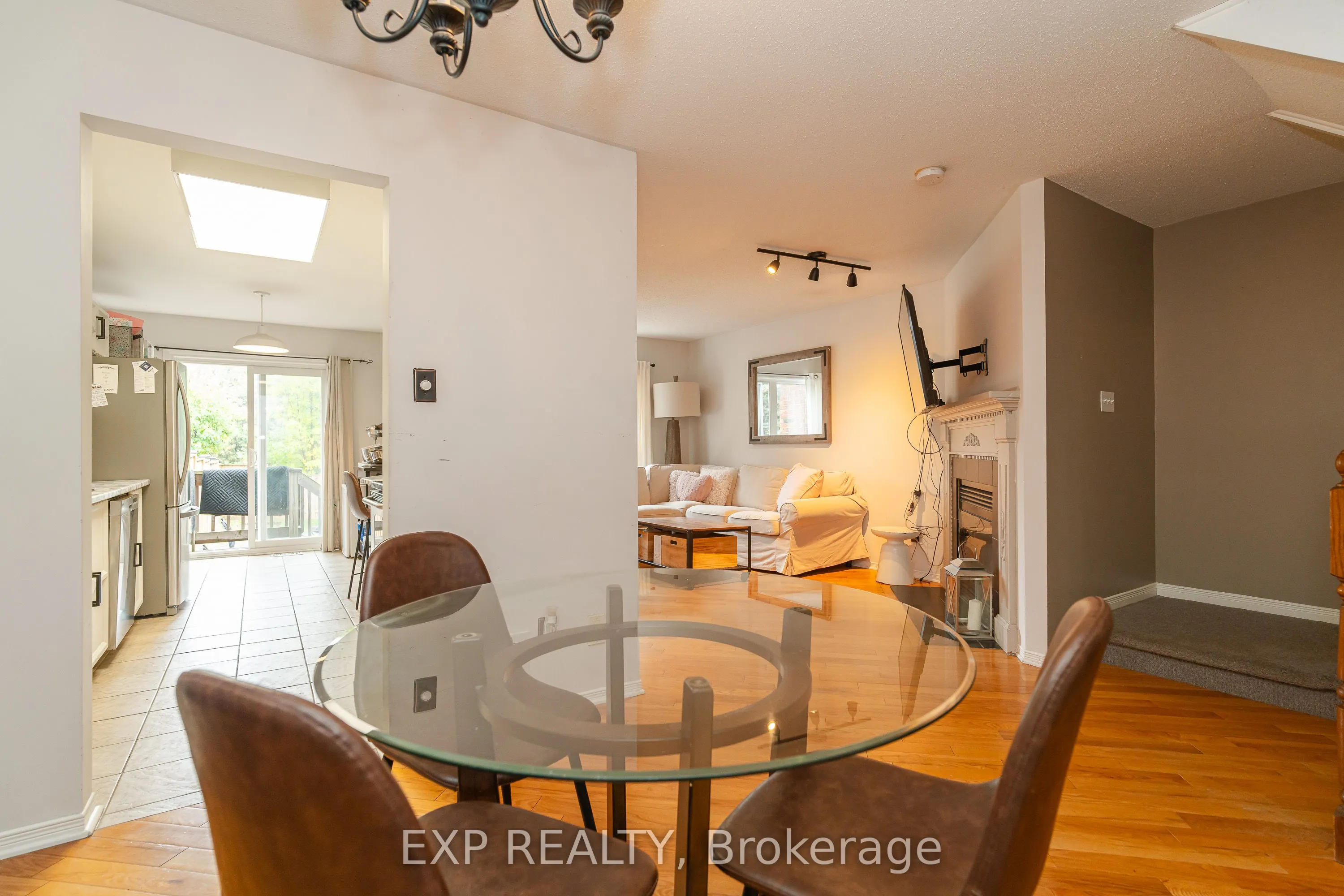 86 Furlong Crescent